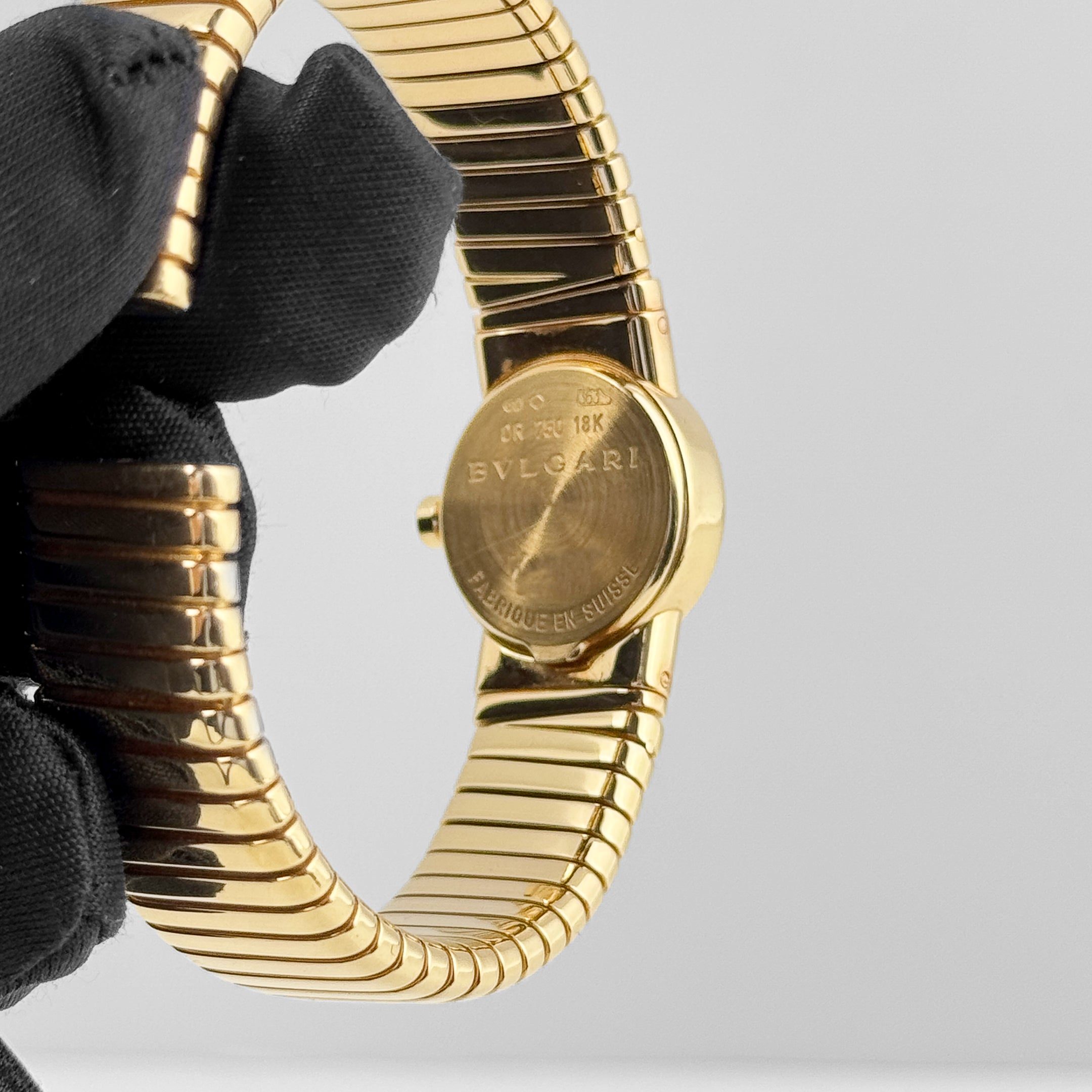 BVLGARI Tubogas BB192TG 1 Row Yellow Gold Black Diamond Dial Quartz - Wrist Aficionado