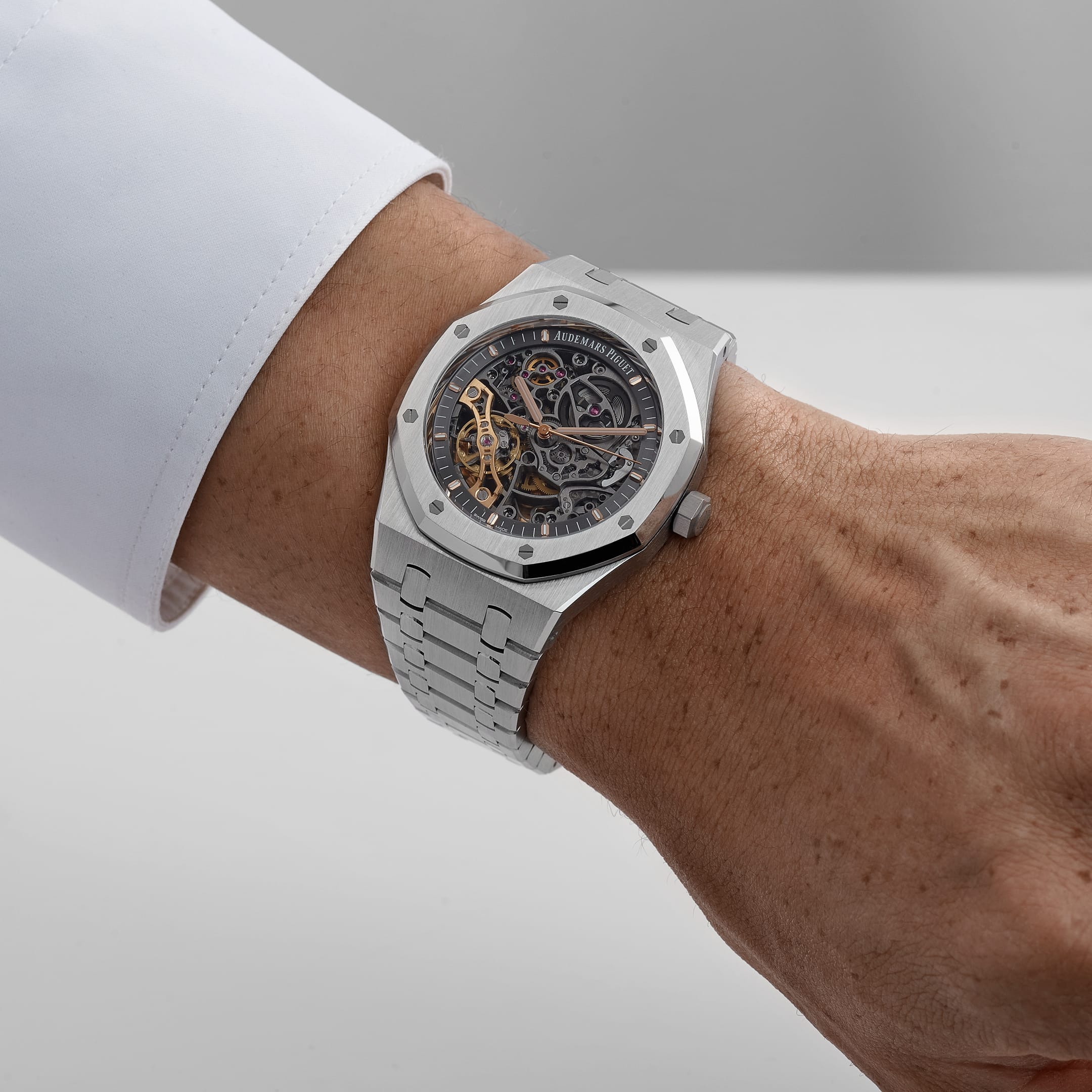 Audemars Piguet Royal Oak 15407ST.OO.1220ST.01 Double Balance Wheel Stainless Steel Openworked Dial (2025)