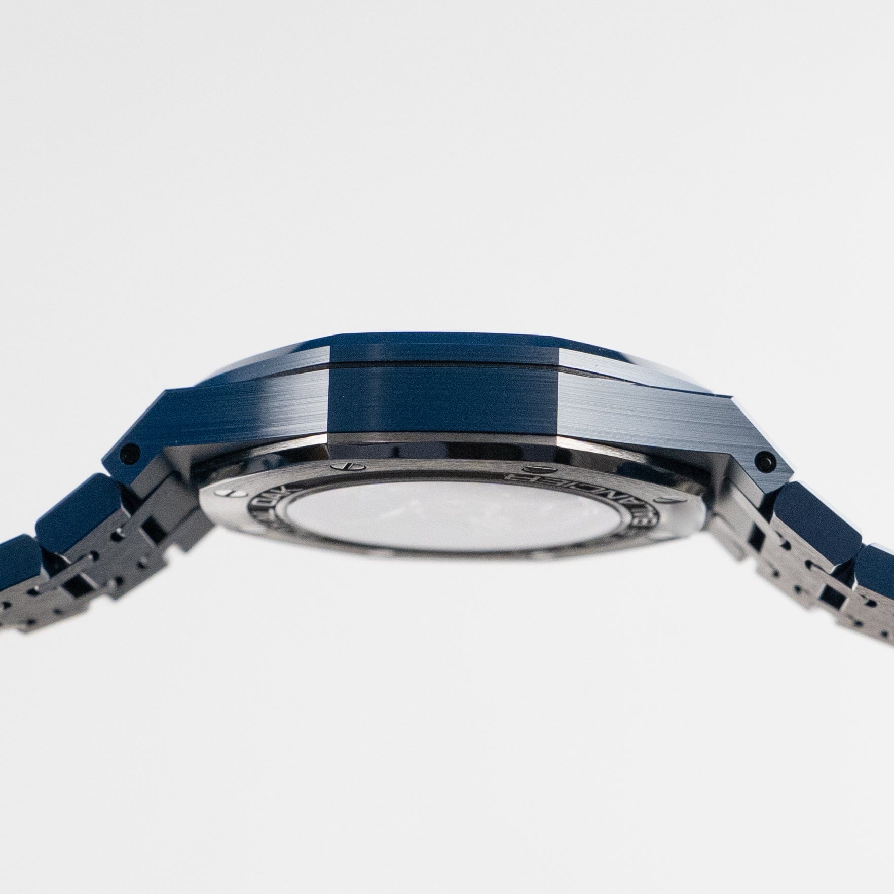 Audemars Piguet Royal Oak 15416CD.OO.1225CD.01 Double Balance Wheel Openworked Bleu Nuit Nuage 50 Blue Ceramic (2026)