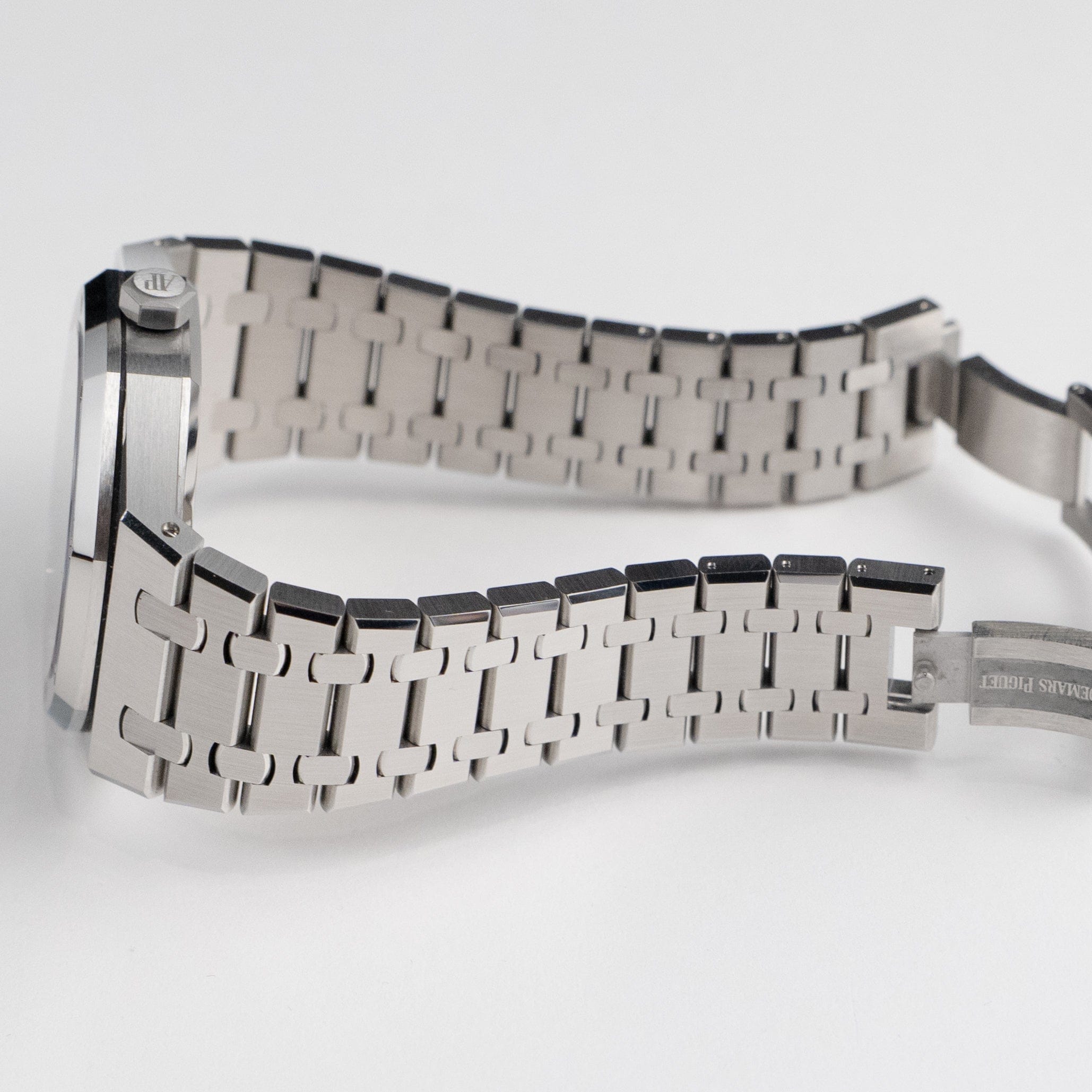 Audemars Piguet Royal Oak 15500ST.OO.1220ST.01 Stainless Steel Blue Dial (2021)