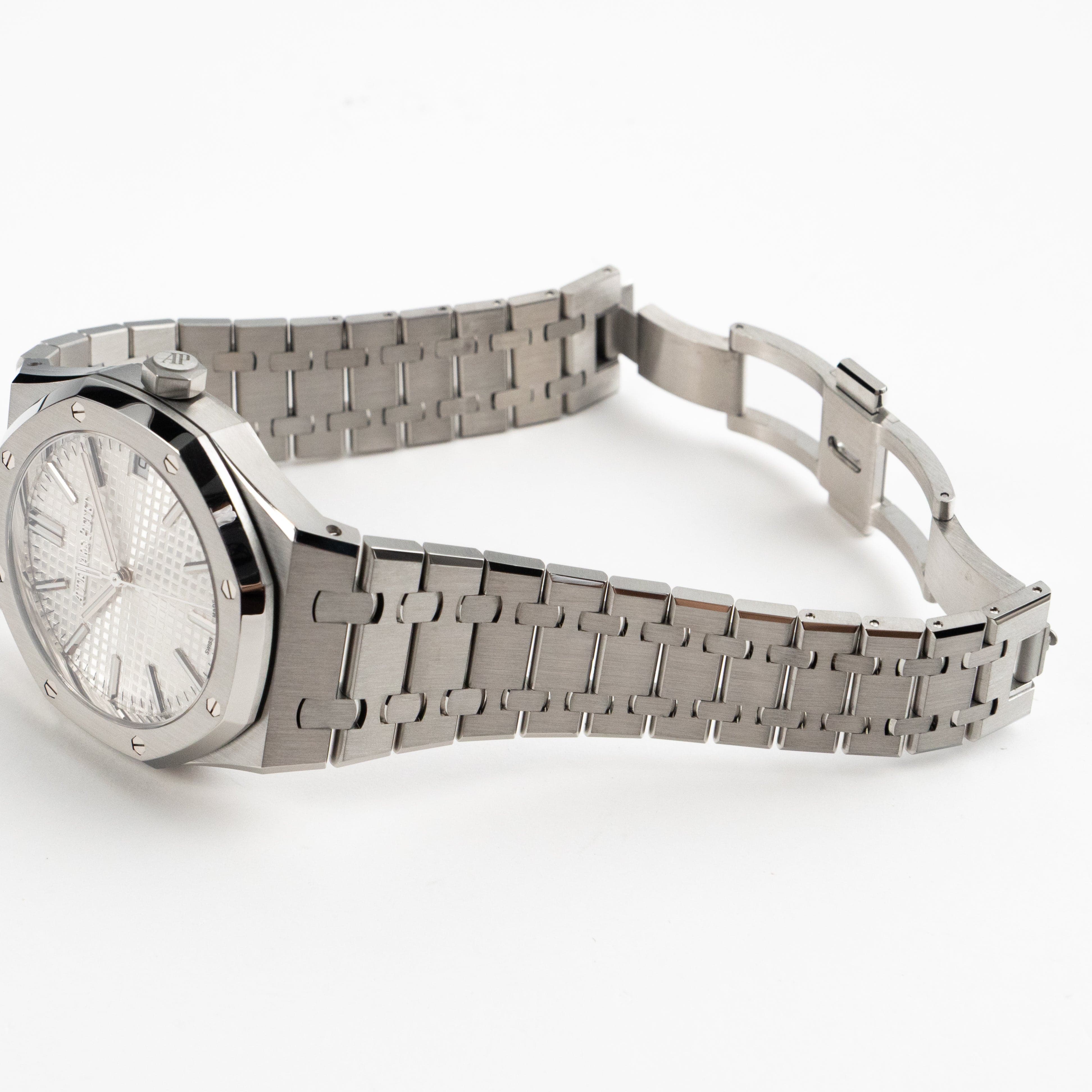 Audemars Piguet Royal Oak 15510ST.OO.1320ST.08 Selfwinding Stainless Steel Silver-Toned Dial (2023)