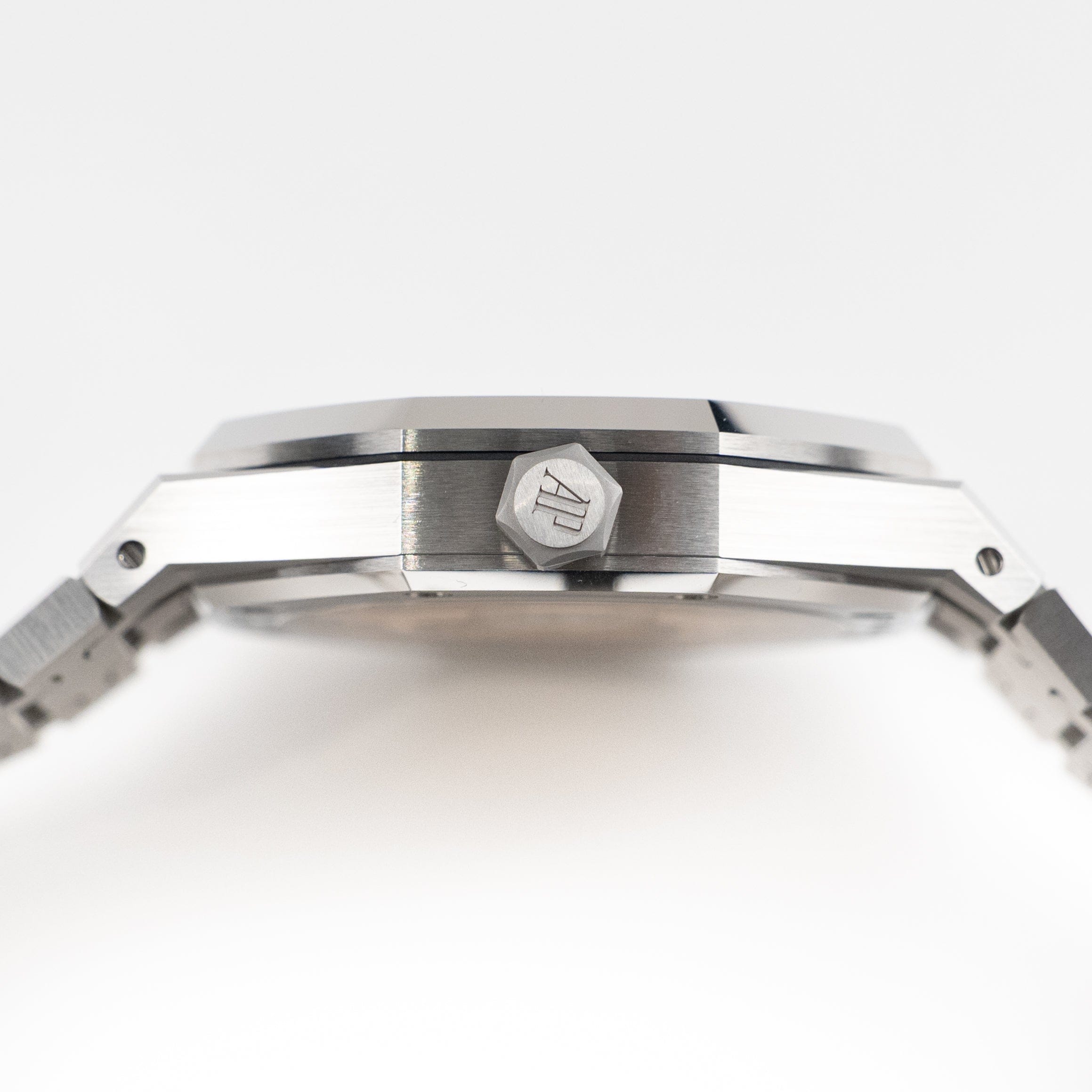 Audemars Piguet Royal Oak 15510ST.OO.1320ST.09 Stainless Steel Green Dial (2025)