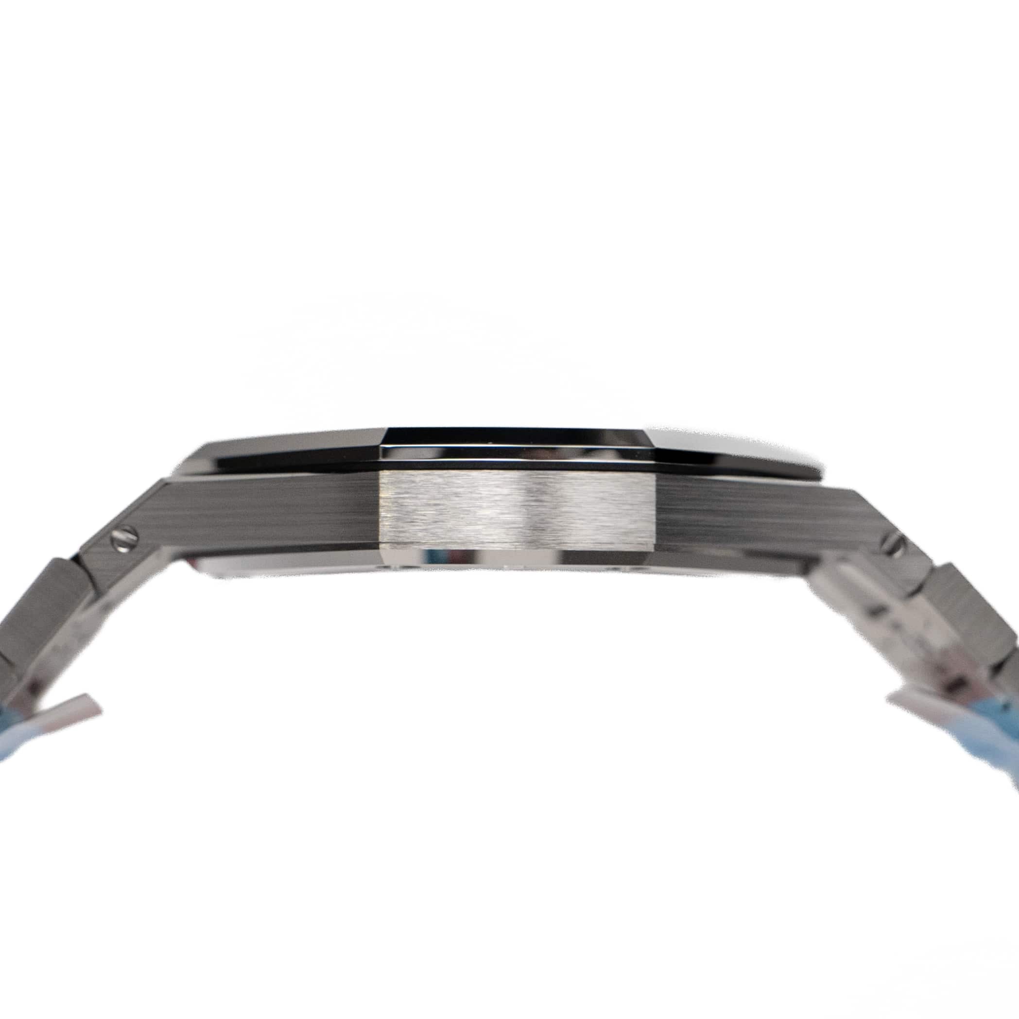 Audemars Piguet Royal Oak 16202XT.OO.1240XT.01 'Jumbo' Extra-Thin Titanium Burgundy Dial (2025)