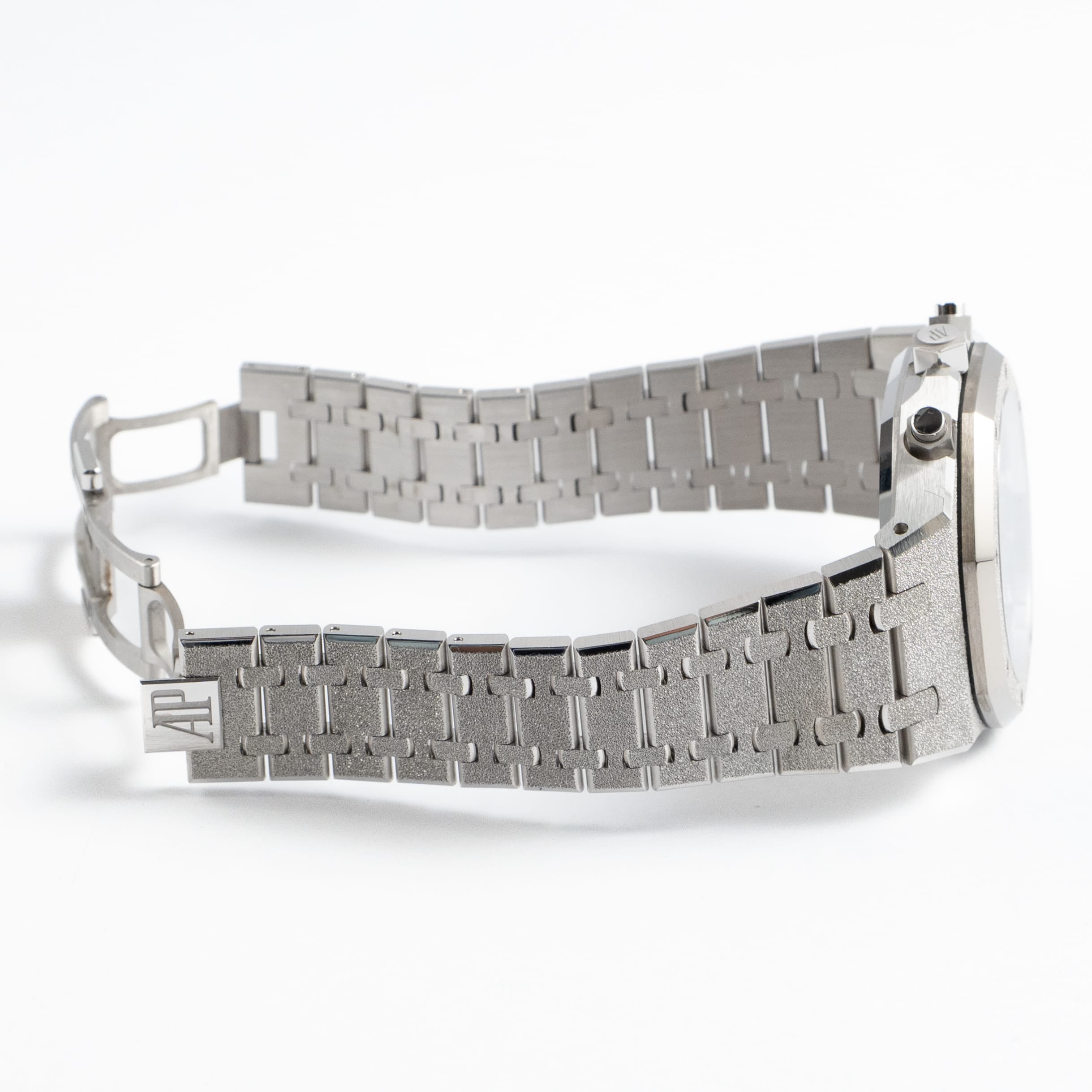 Audemars Piguet Royal Oak 26240BC.GG.1324BC.02 Chronograph Frosted White Gold Light Blue Dial