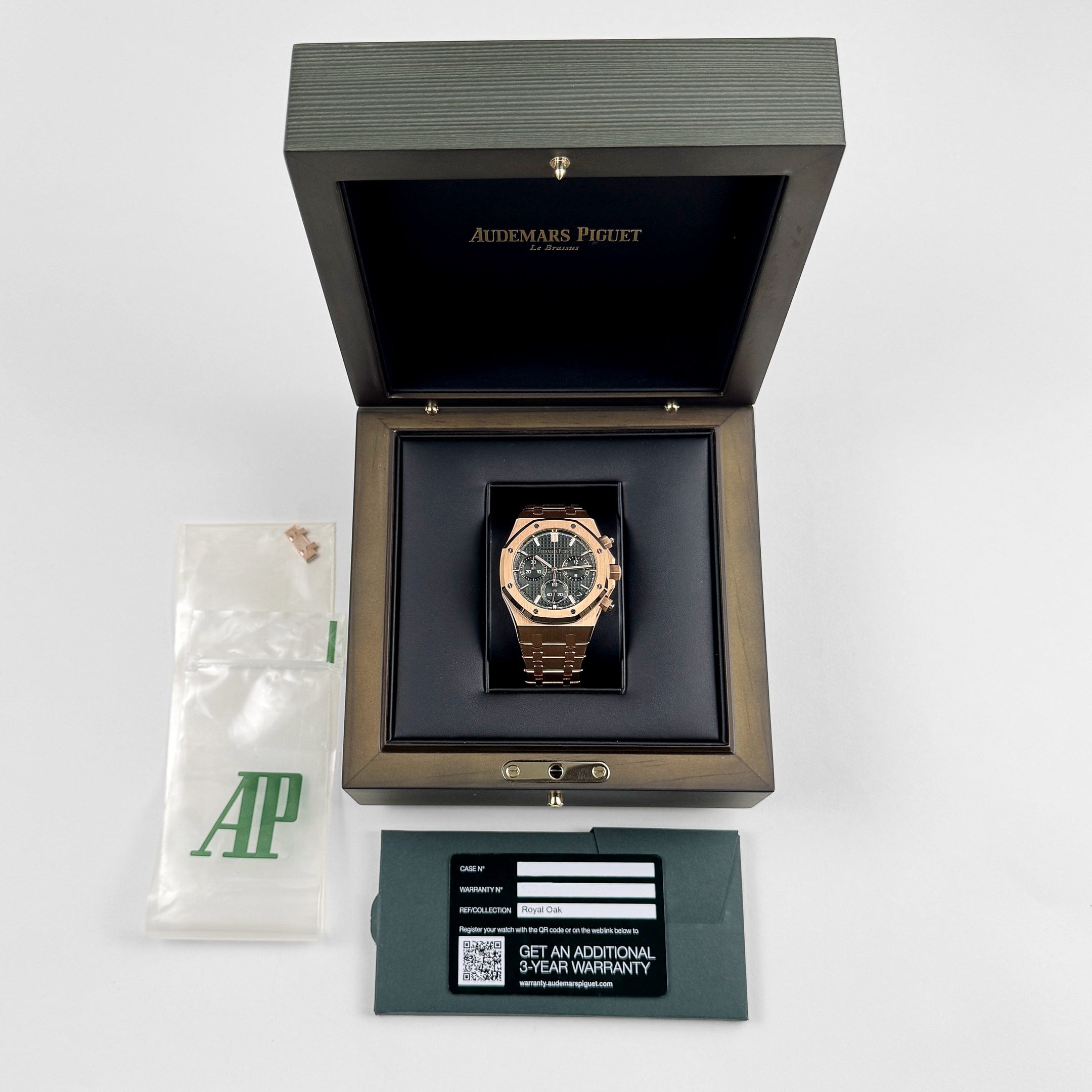 Audemars Piguet Royal Oak 26240OR.OO.1320OR.04 Chronograph '50th Anniversary' Rose Gold Khaki Green Dial (2022)