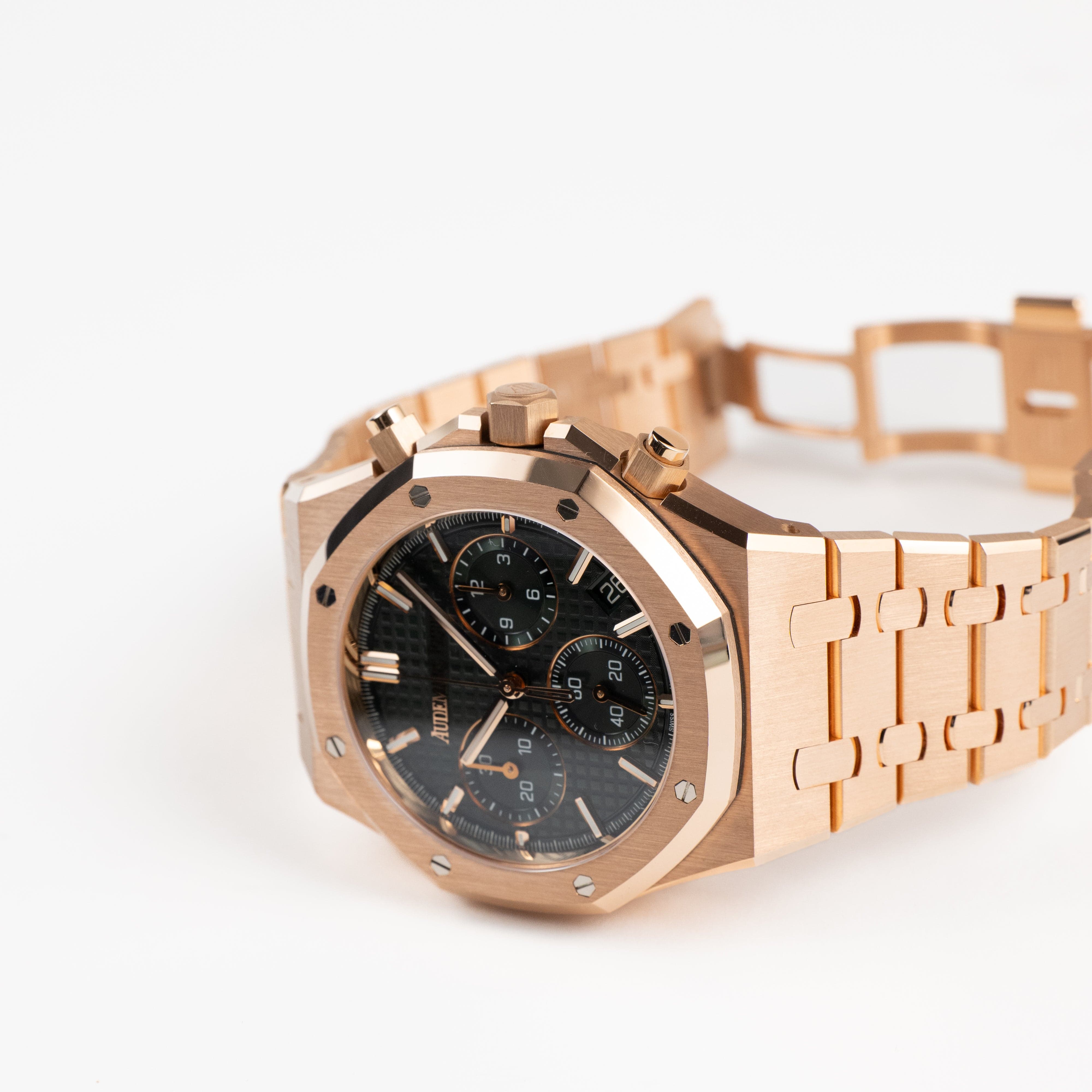 Audemars Piguet Royal Oak 26240OR.OO.1320OR.08 Chronograph Rose Gold Khaki Green Dial (2024)