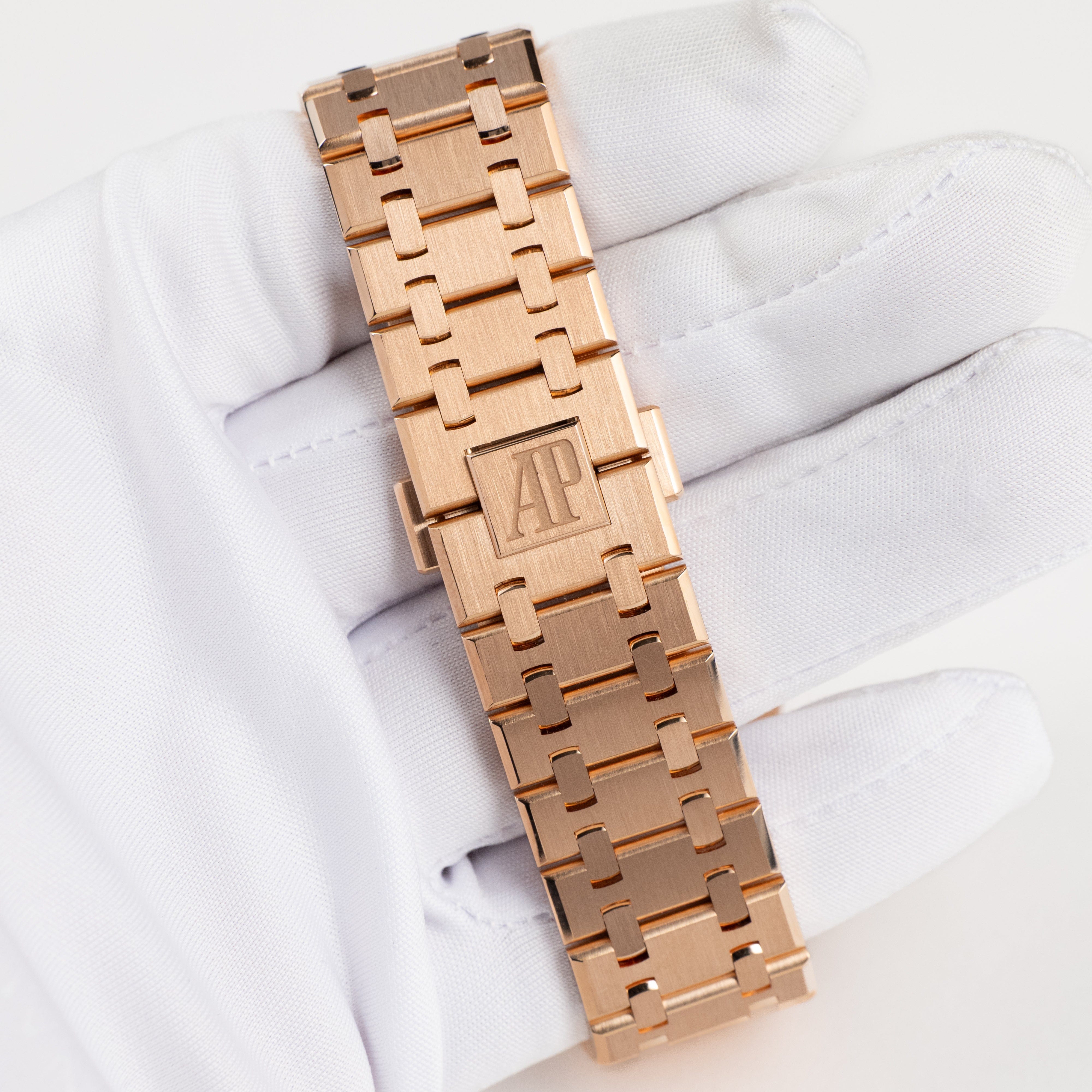 Audemars Piguet Royal Oak 26240OR.OO.1320OR.08 Chronograph Rose Gold Khaki Green Dial (2024)