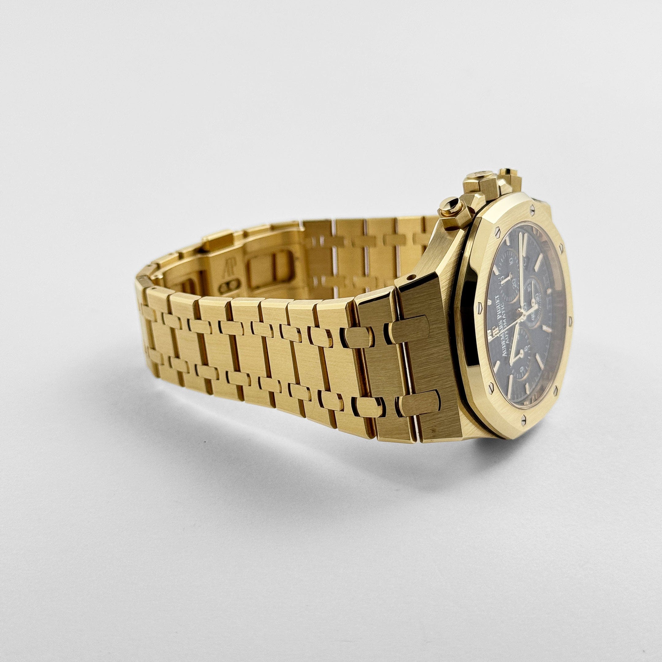 Audemars Piguet Royal Oak 26320BA.OO.1220BA.02 Chronograph Yellow Gold Blue Dial (2016)