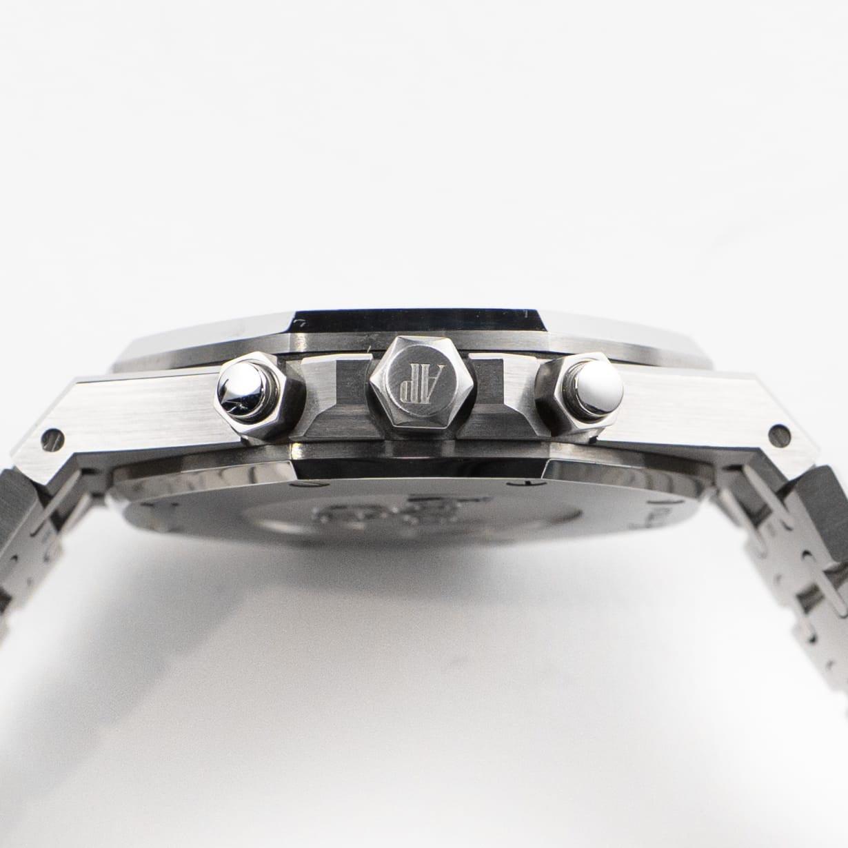Audemars Piguet Royal Oak 26320ST.OO.1220ST.03 Chronograph Stainless Steel Blue Dial (2016)