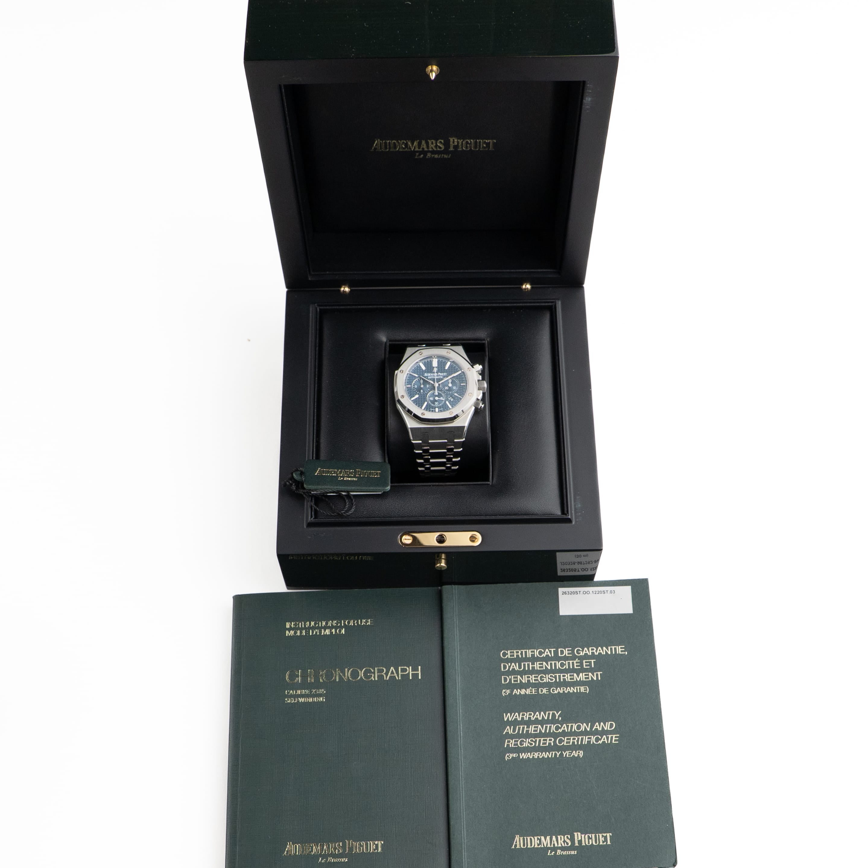 Audemars Piguet Royal Oak 26320ST.OO.1220ST.03 Chronograph Stainless Steel Blue Dial (2016)
