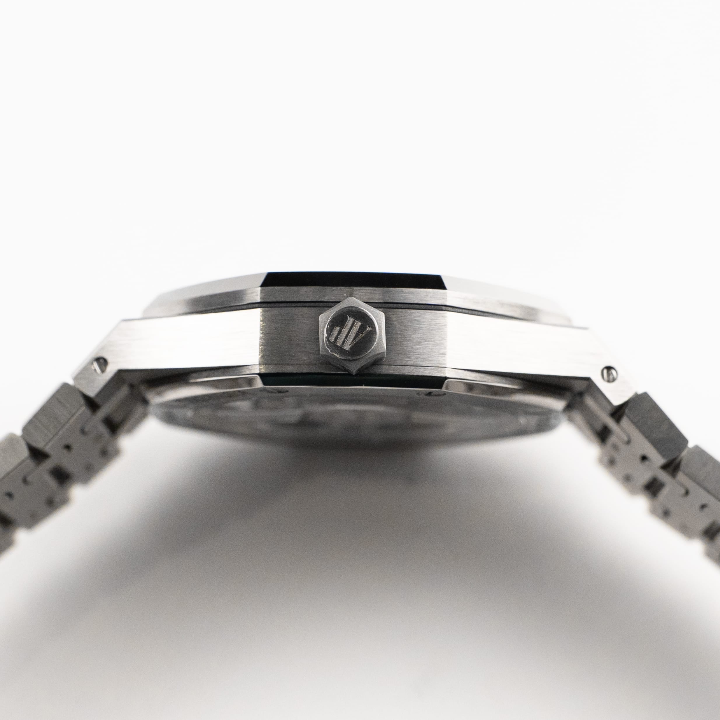 Audemars Piguet Royal Oak 26534TI.OO.1220TI.01 Flying Tourbillon Titanium Green Dial Limited Edition of 50 (2021)
