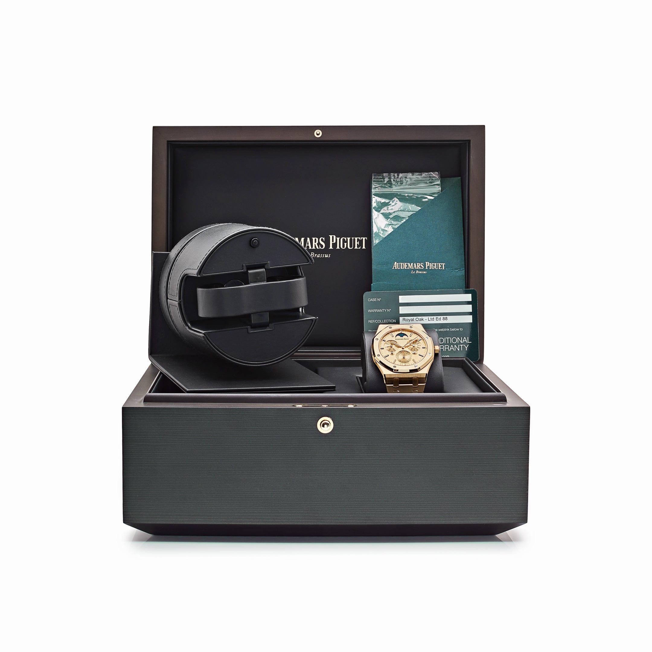 Audemars Piguet Royal Oak 26586BA.OO.1240BA.99 Perpetual Calendar Ultra-Thin Yellow Gold / Yellow Gold-Toned Dial Limited Edition (2024)