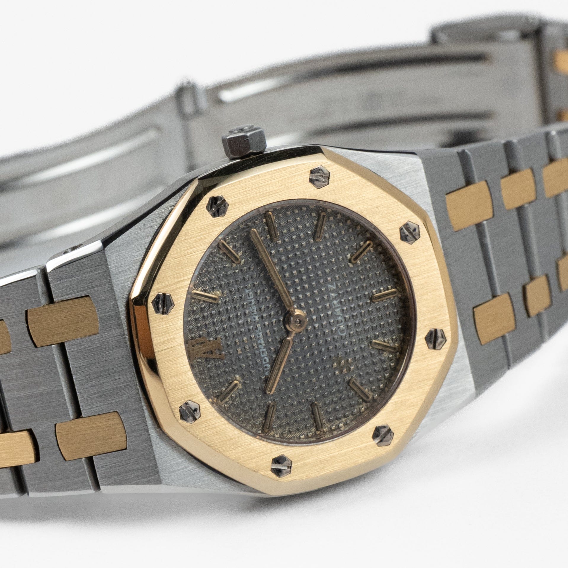 Audemars Piguet Royal Oak 6007SA 'Ladies' Stainless Steel Yellow Gold Grey Dial