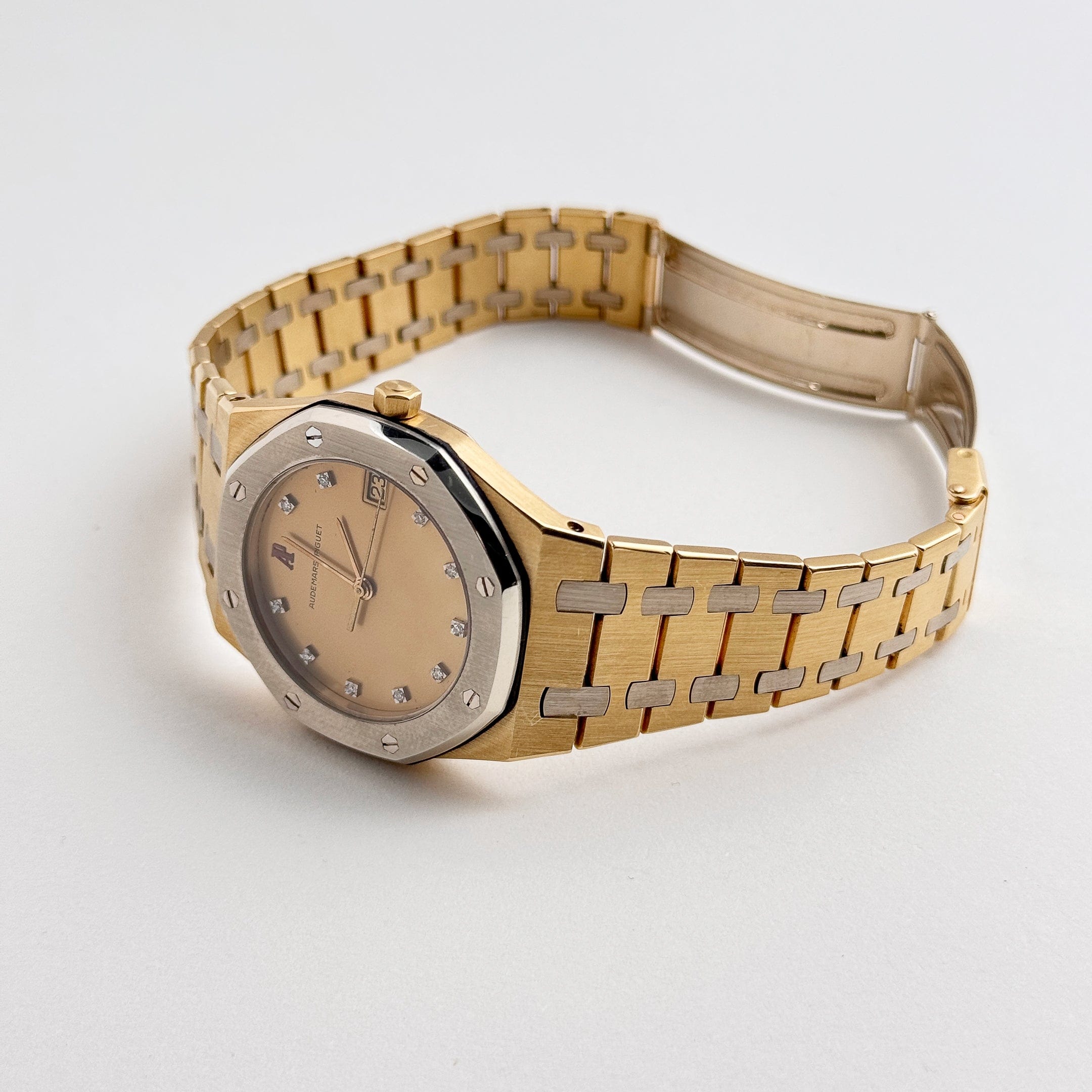 Audemars Piguet Royal Oak 6023AC Yellow Gold White Gold Diamond Dial Quartz