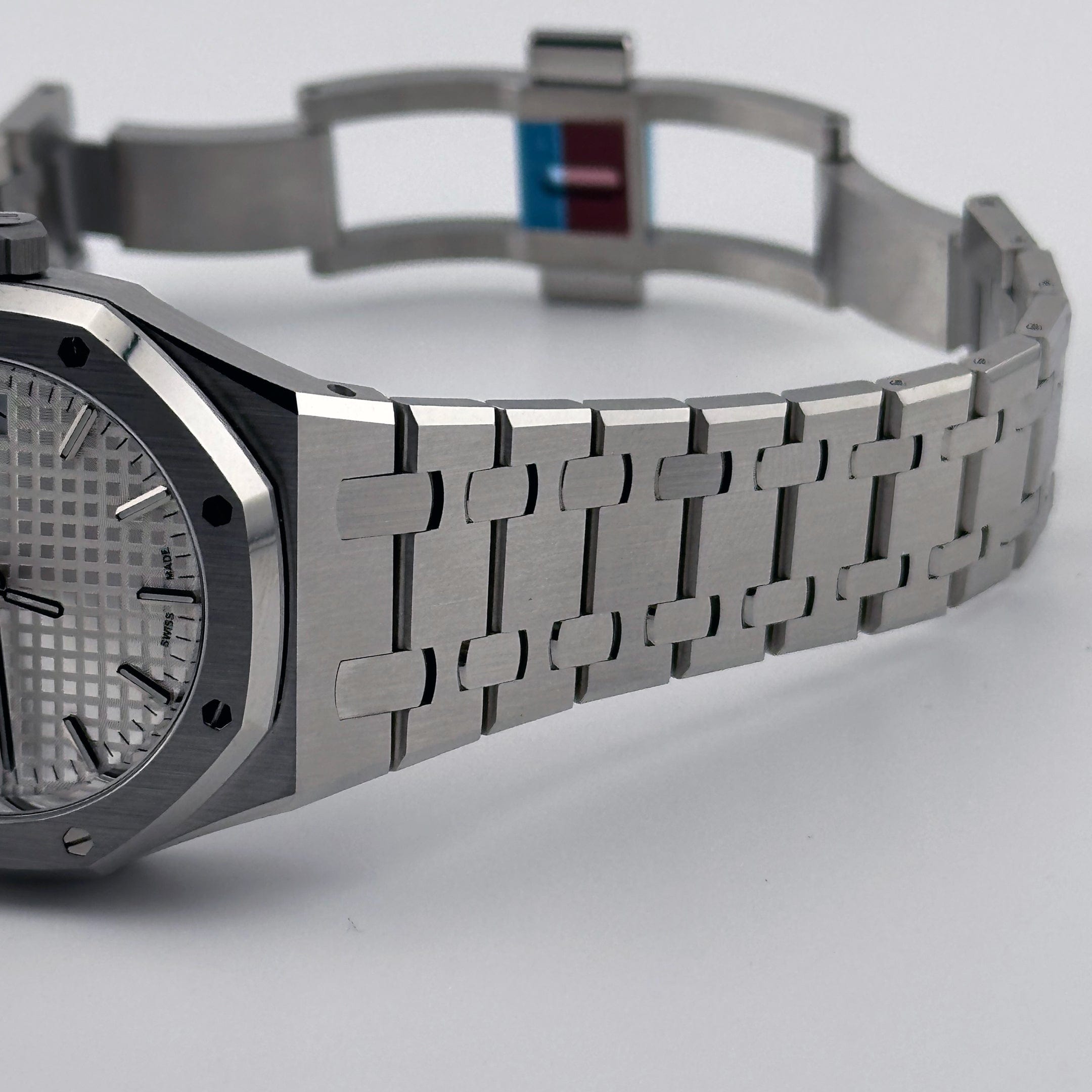 Audemars Piguet Royal Oak 77350ST.OO.1261ST.01 Stainless Steel Silver-toned Dial (2024)