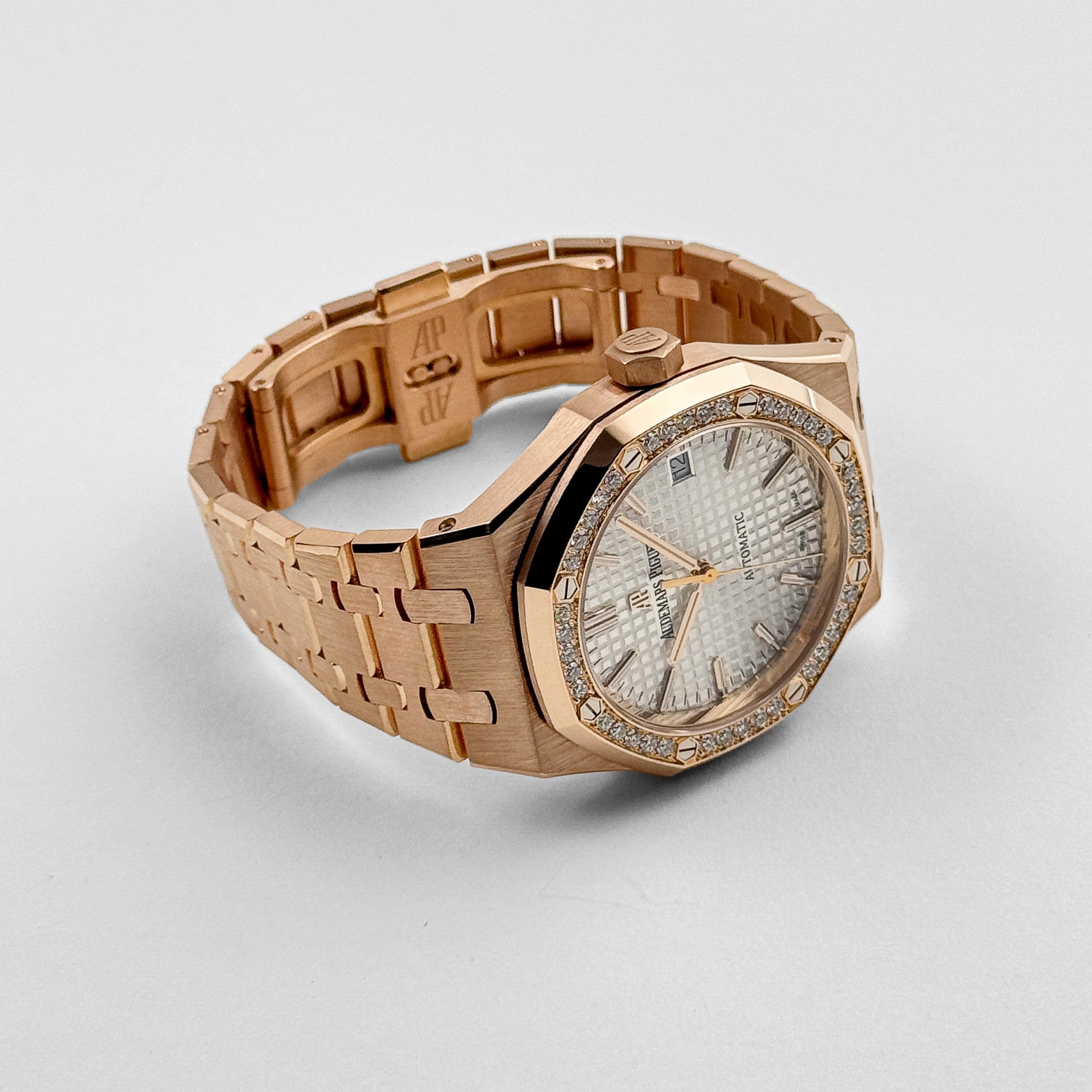 Audemars Piguet Royal Oak 77351OR.ZZ.1261OR.01 'Ladies' Rose Gold White Dial Diamond Bezel (2021)
