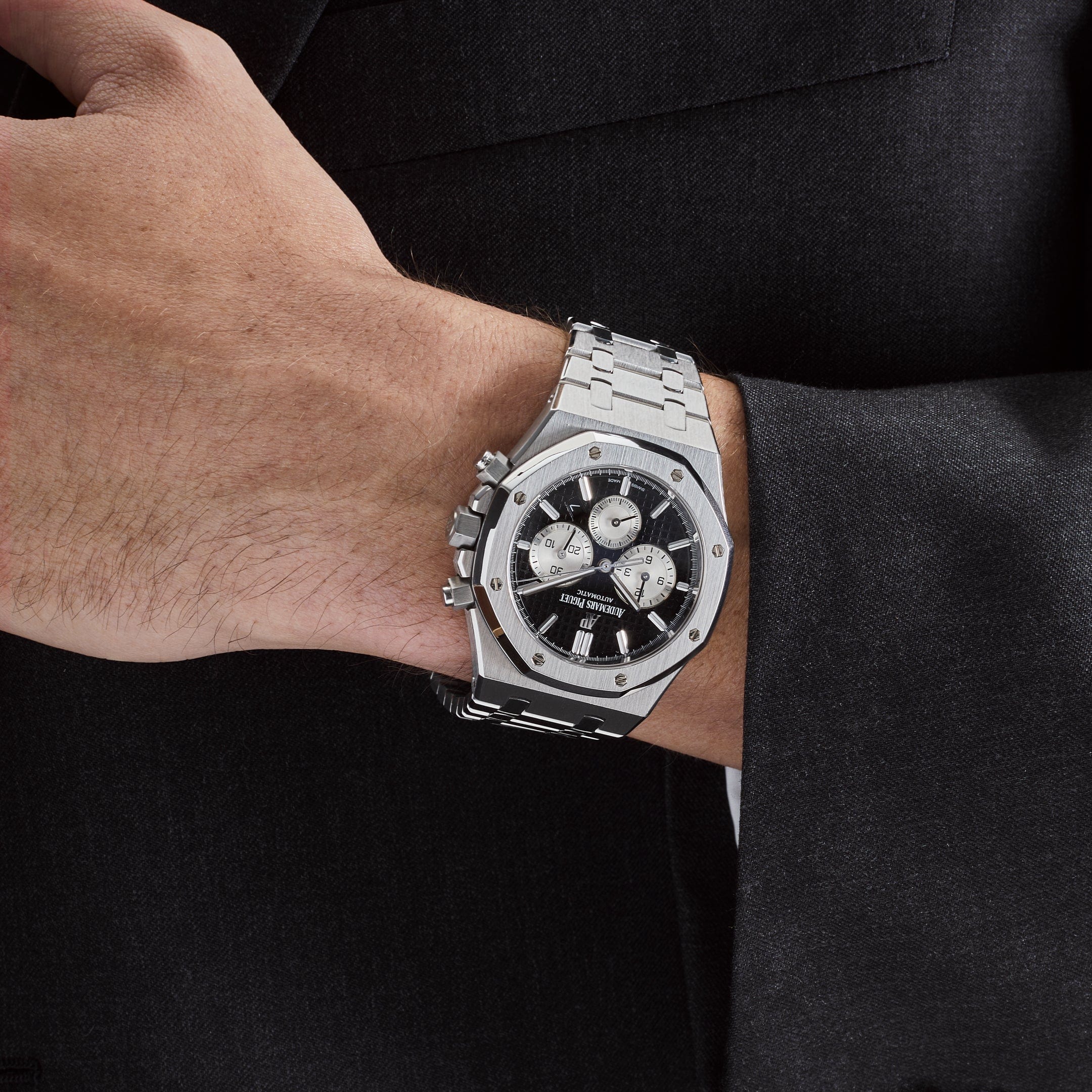 Luxury Watch Audemars Piguet Royal Oak Chronograph Steel Black Dial 26331ST.OO.1220ST.02 (2018) Wrist Aficionado