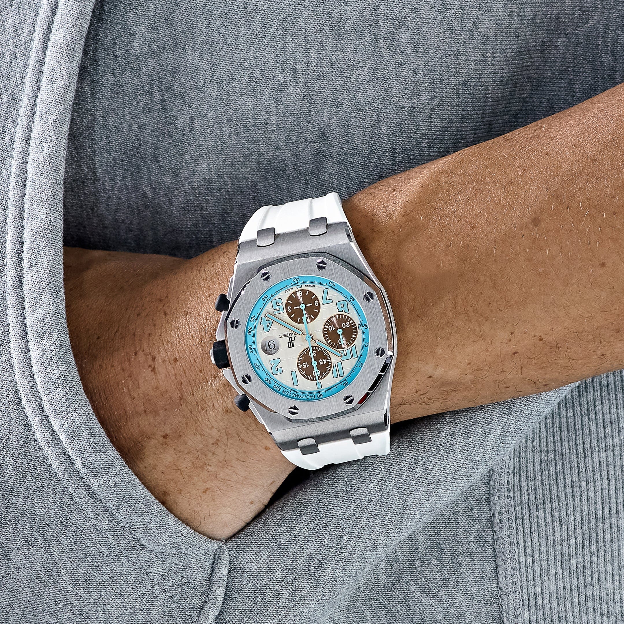 Audemars Piguet Royal Oak Offshore 26187ST.OO.D801CR.01 'Montauk Highway' Stainless Steel White Arabic Dial Limited Edition