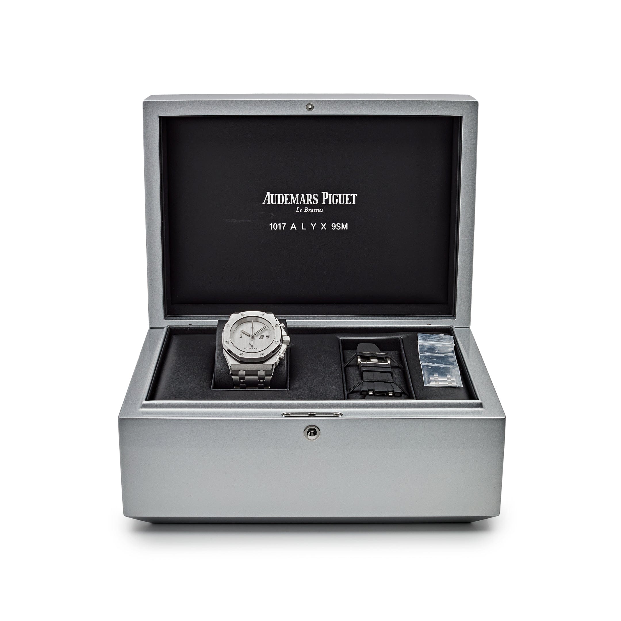 Audemars Piguet Royal Oak Offshore Selfwinding Chronograph 26238BC.OO.2000BC.01 White Gold Limited Edition (2024)