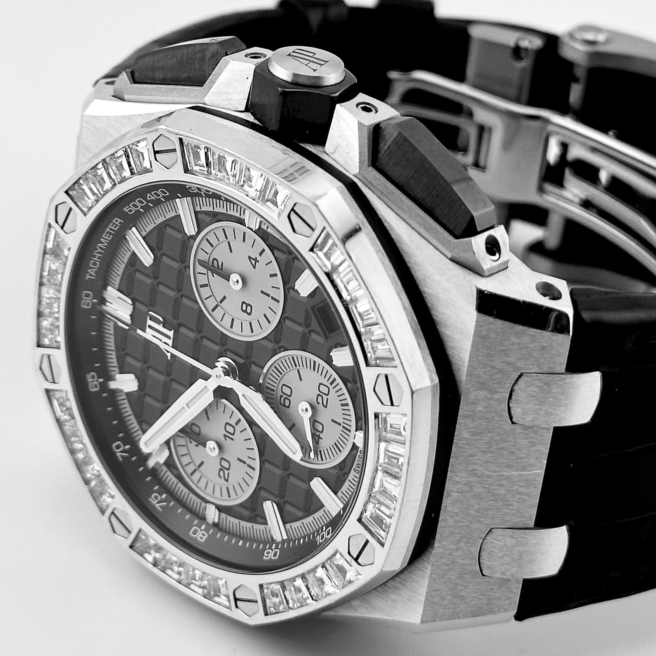 Audemars Piguet Royal Oak Offshore 26424BC.ZZ.D002CA.01 Chronograph White Gold Black Dial Diamond Bezel (2024)
