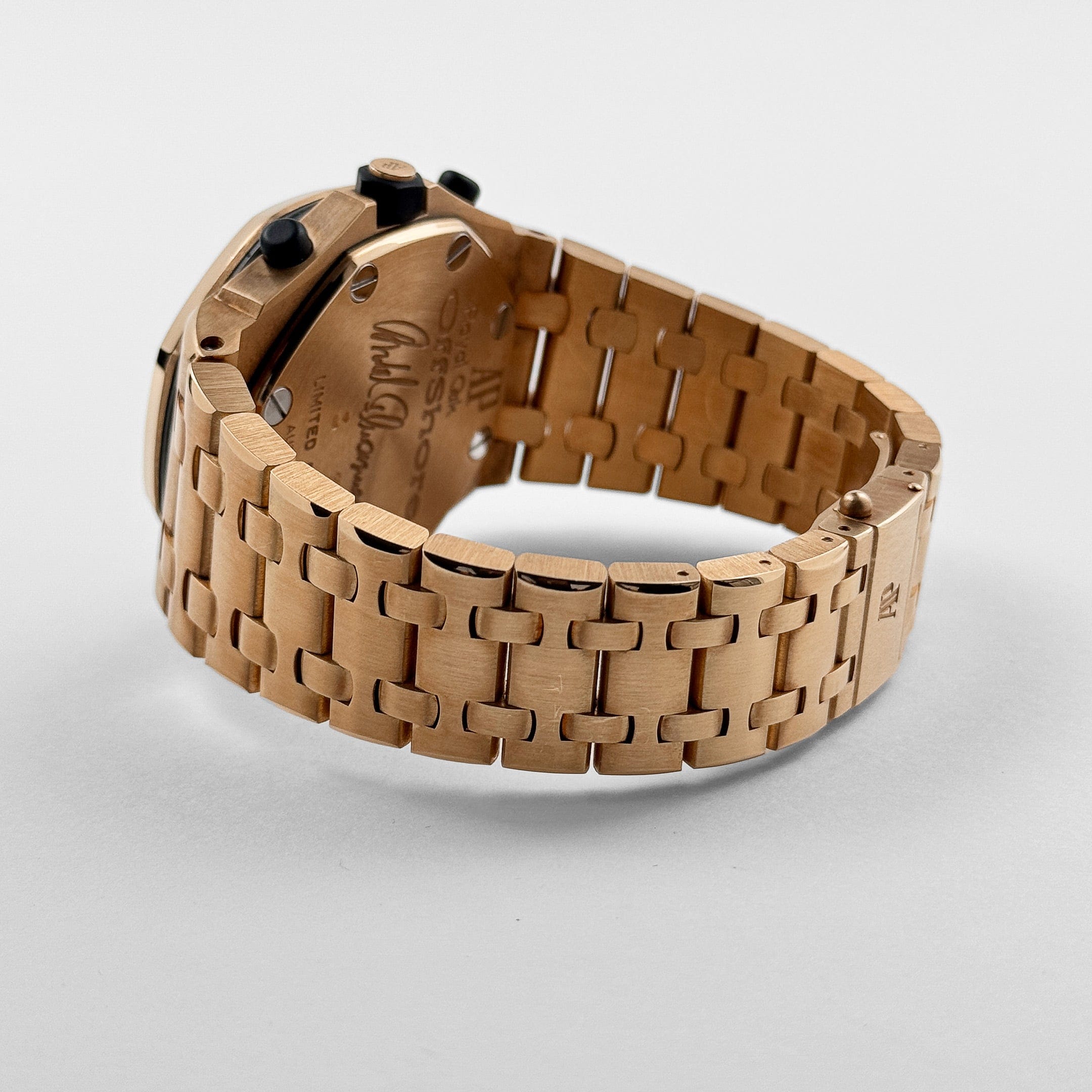 Audemars Piguet Royal Oak Offshore Chronograph 26007BA.OO.D088CR.01 ‘Arnold Schwarzenegger’ Yellow Gold Brown Dial Limited Edition of 400 (2004)