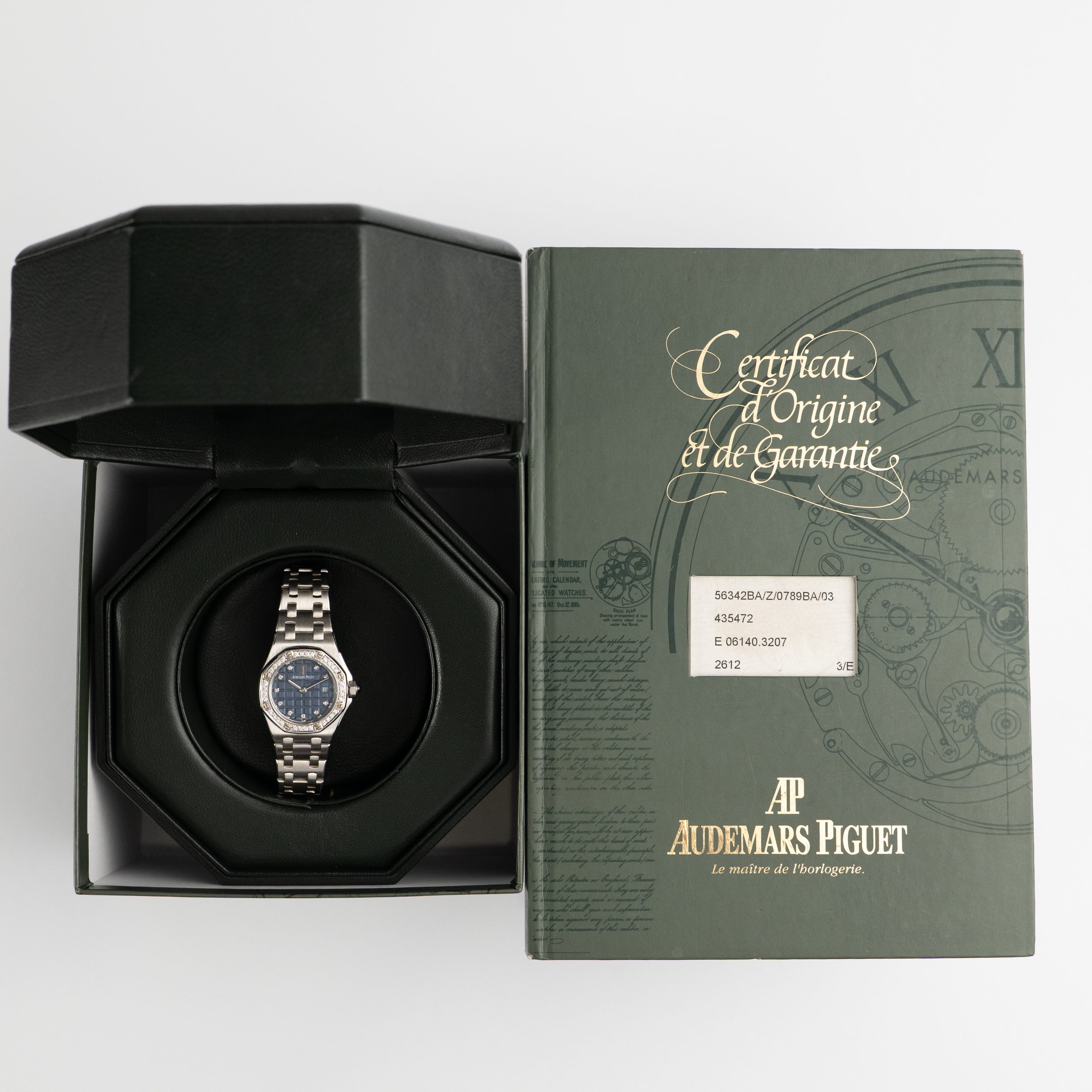 Audemars Piguet Royal Oak Offshore Vintage 67451BC.Z.1108BC.03 'Ladies' White Gold Blue Diamond Dial Diamond Bezel Quartz