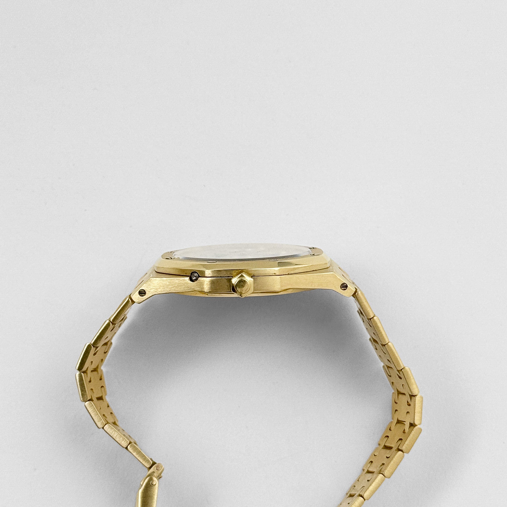 Audemars Piguet Royal Oak Perpetual Calendar 25654BA.OO.0944BA.01 Yellow Gold Gold Dial (1989)