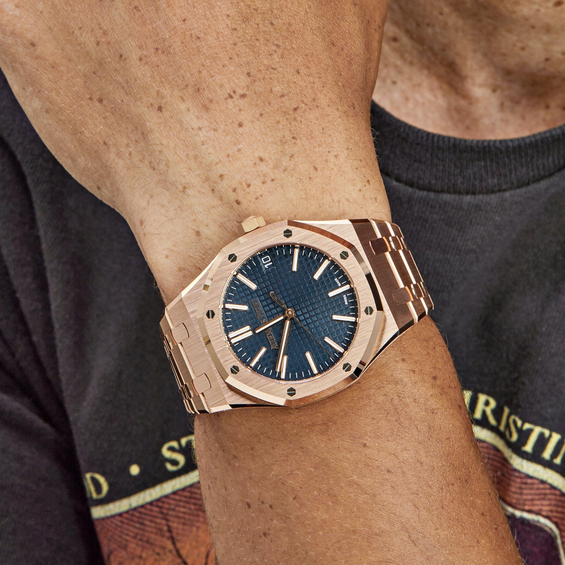Audemars Piguet Royal Oak Selfwinding 15510OR.OO.1320OR.03 Rose Gold Blue Dial (2024)
