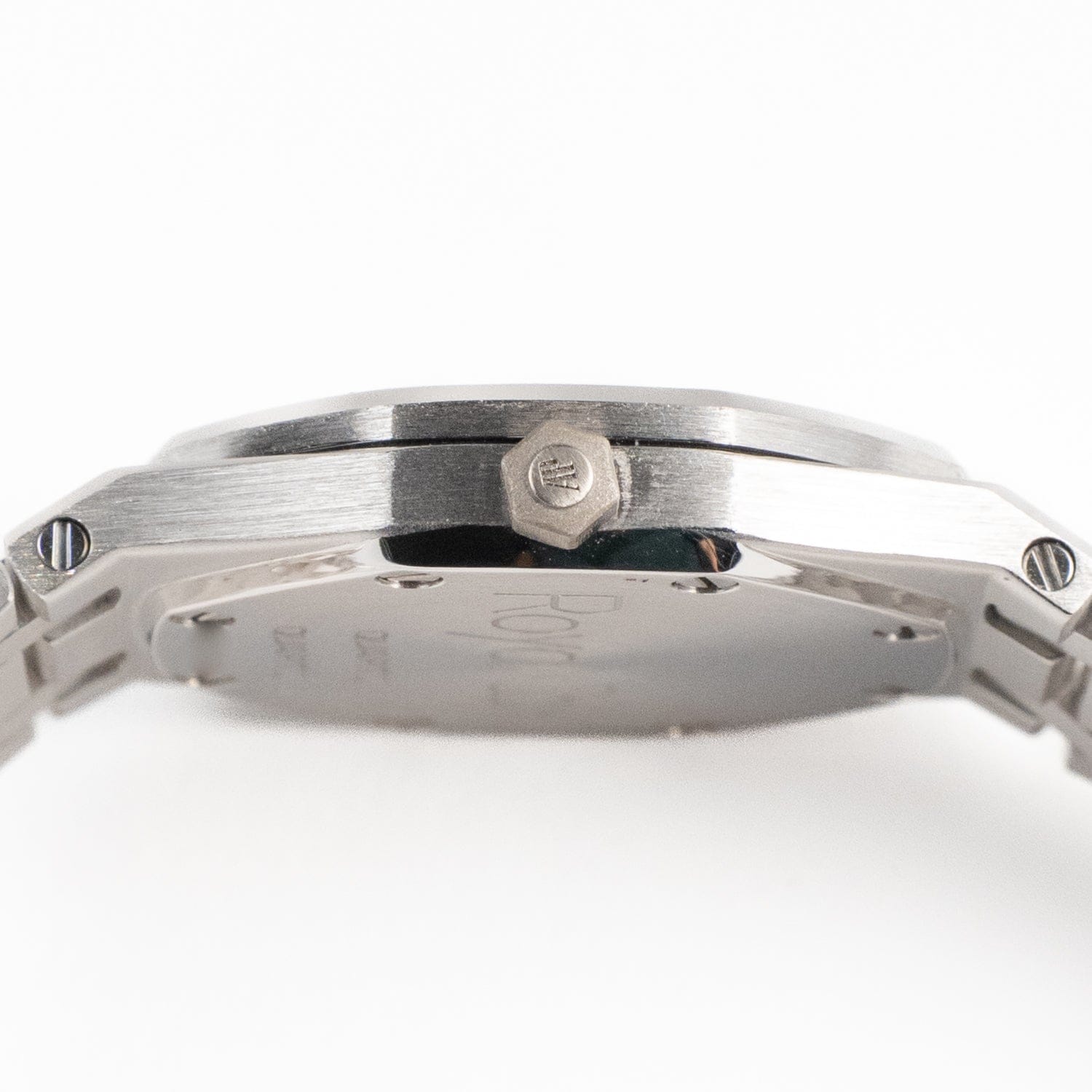 Audemars Piguet Royal Oak Vintage 67371BC/093 'Ladies' White Gold Blue Mother of Pearl Diamond Dial Diamond Bezel Quartz