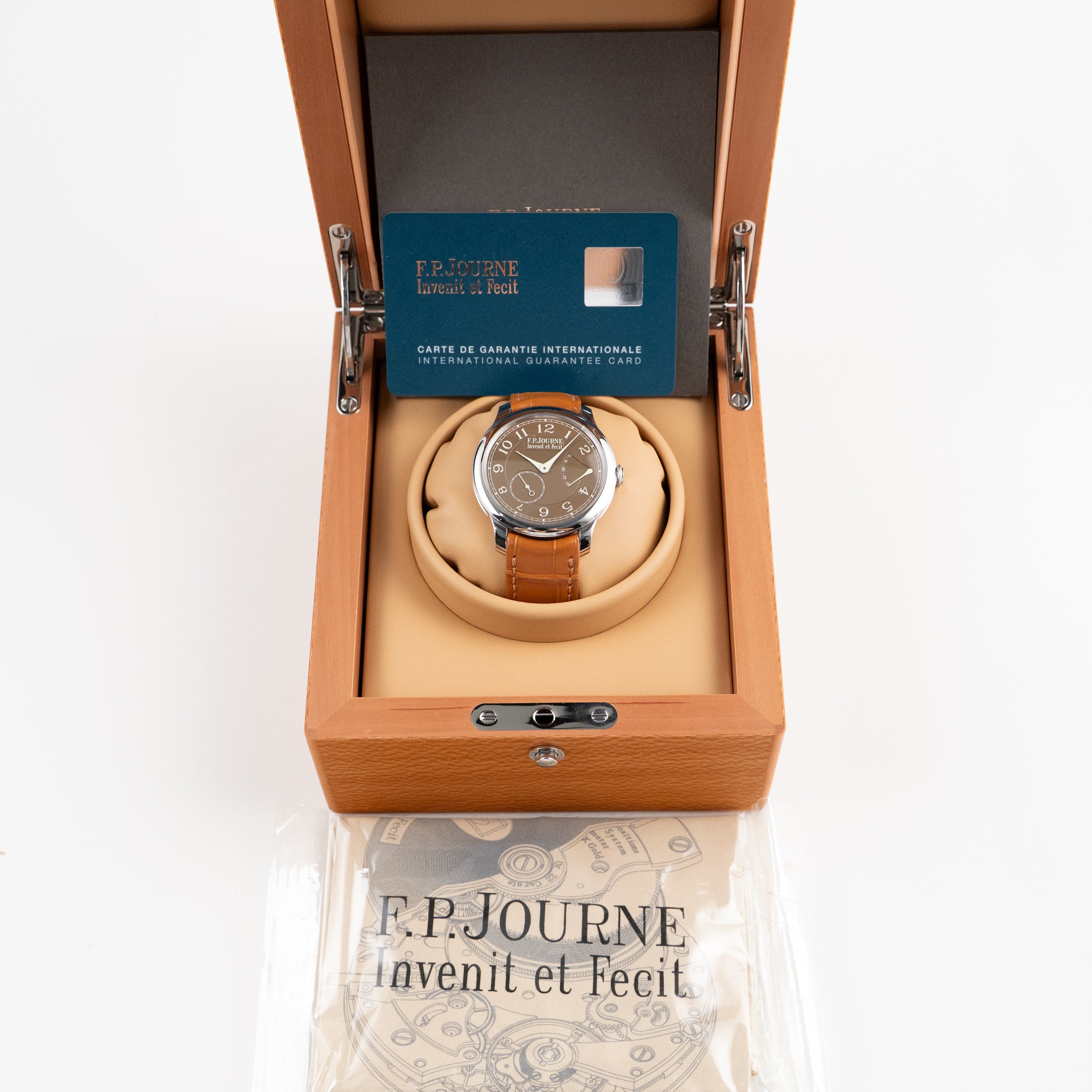 F.P.Journe Chronomètre Souverain Ref. CS Platinum 'Havana' Brown Dial (2023)