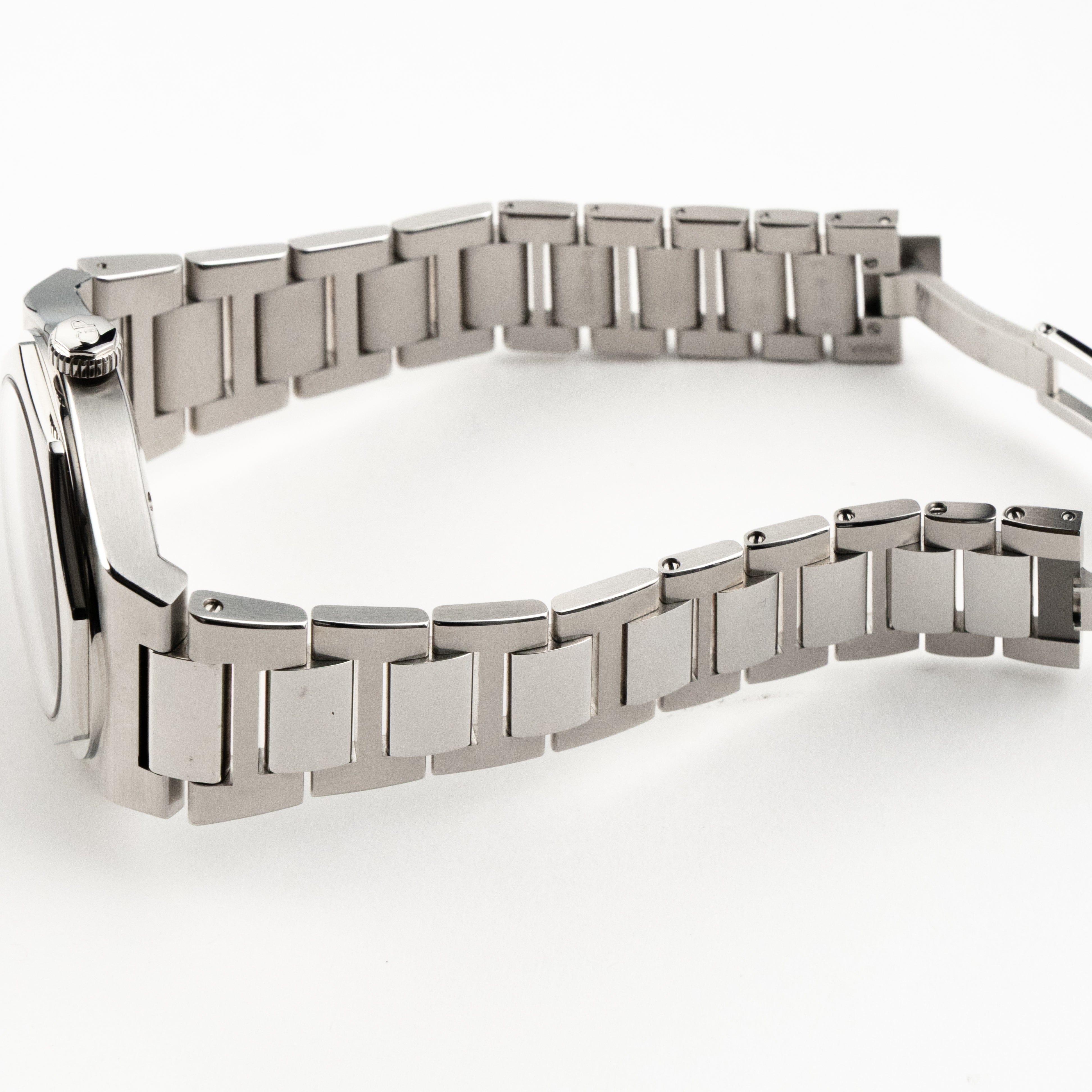 Girard Perregaux Laureato 38 81005-11-3154-1CM Stainless Steel Copper Dial (2023)