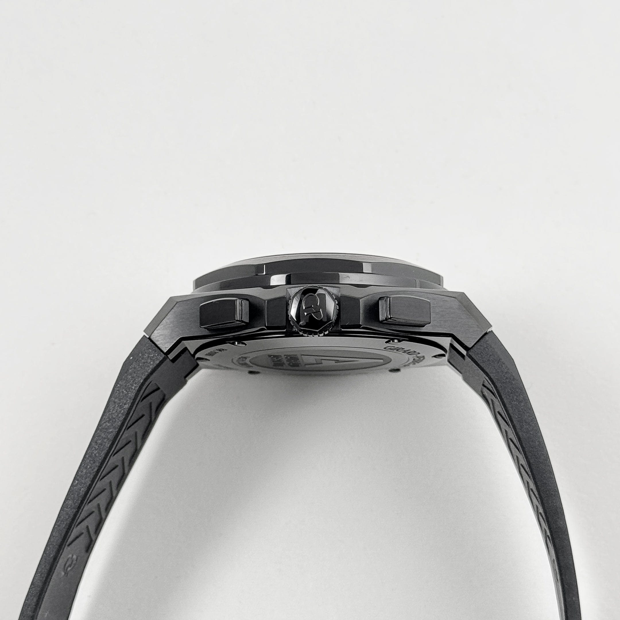 Girard Perregaux Laureato Absolute Gold Fever 81060-21-492-FH3A