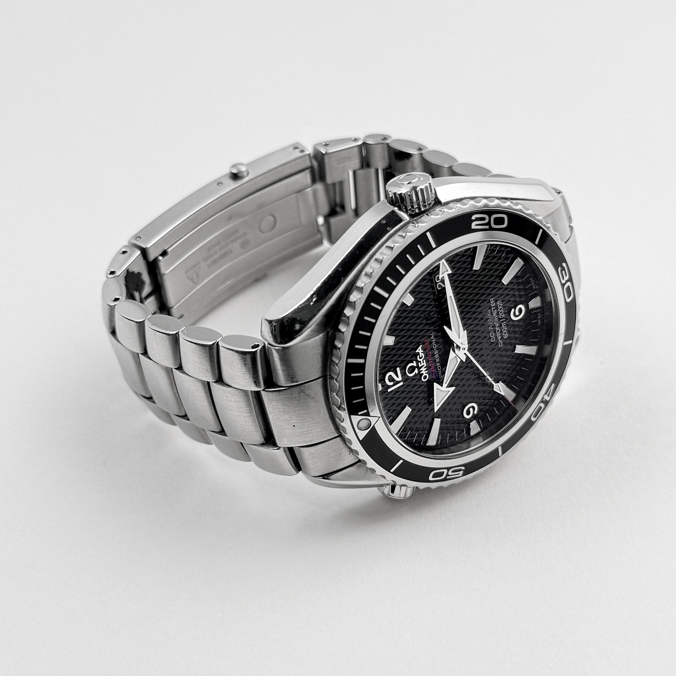 Omega Seamaster Planet Ocean 222.30.46.20.01.001 600m “Quantum of Solace” Black Dial Limited Edition (2008)