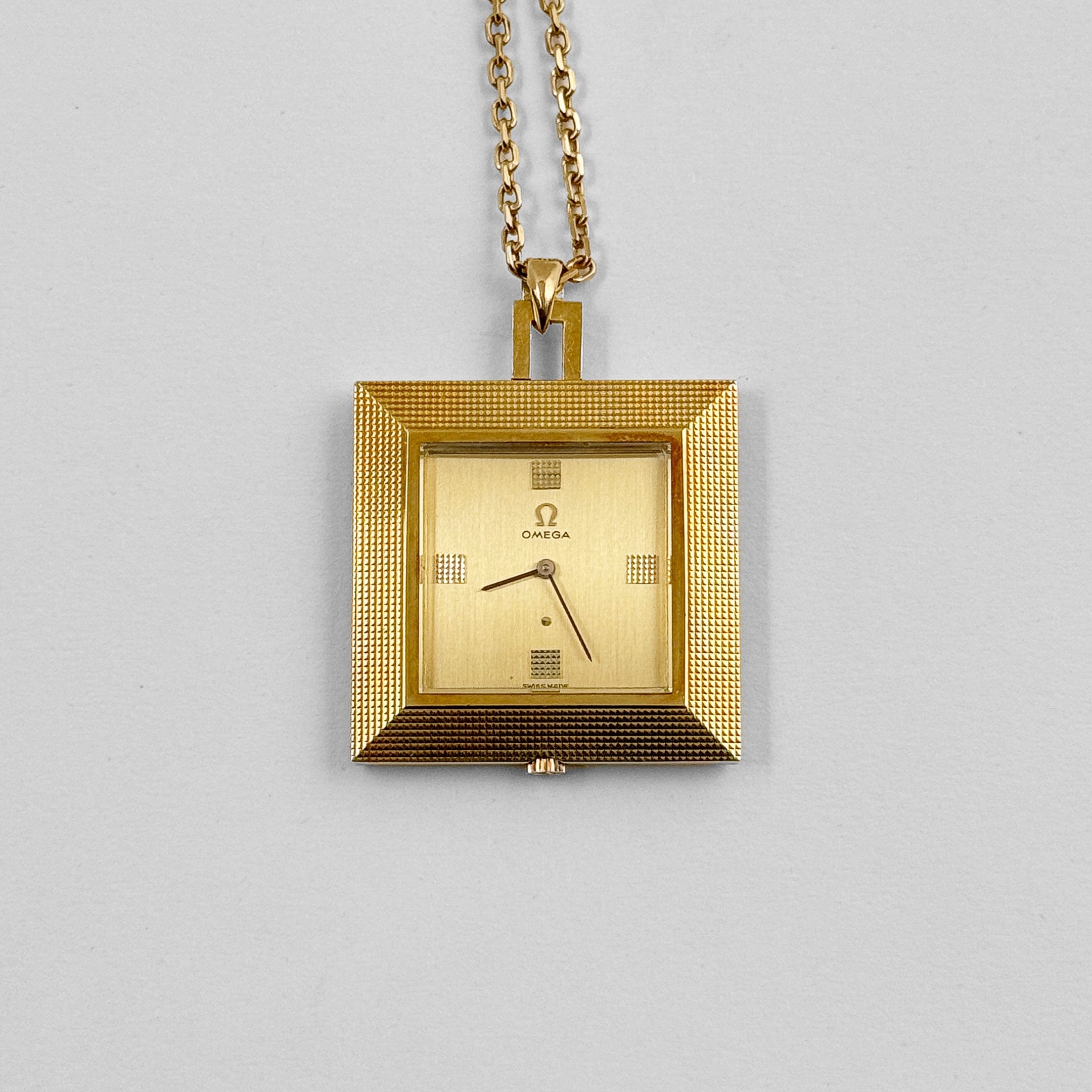 Omega Square Pocket Watch 1715 Yellow Gold Gold Dial