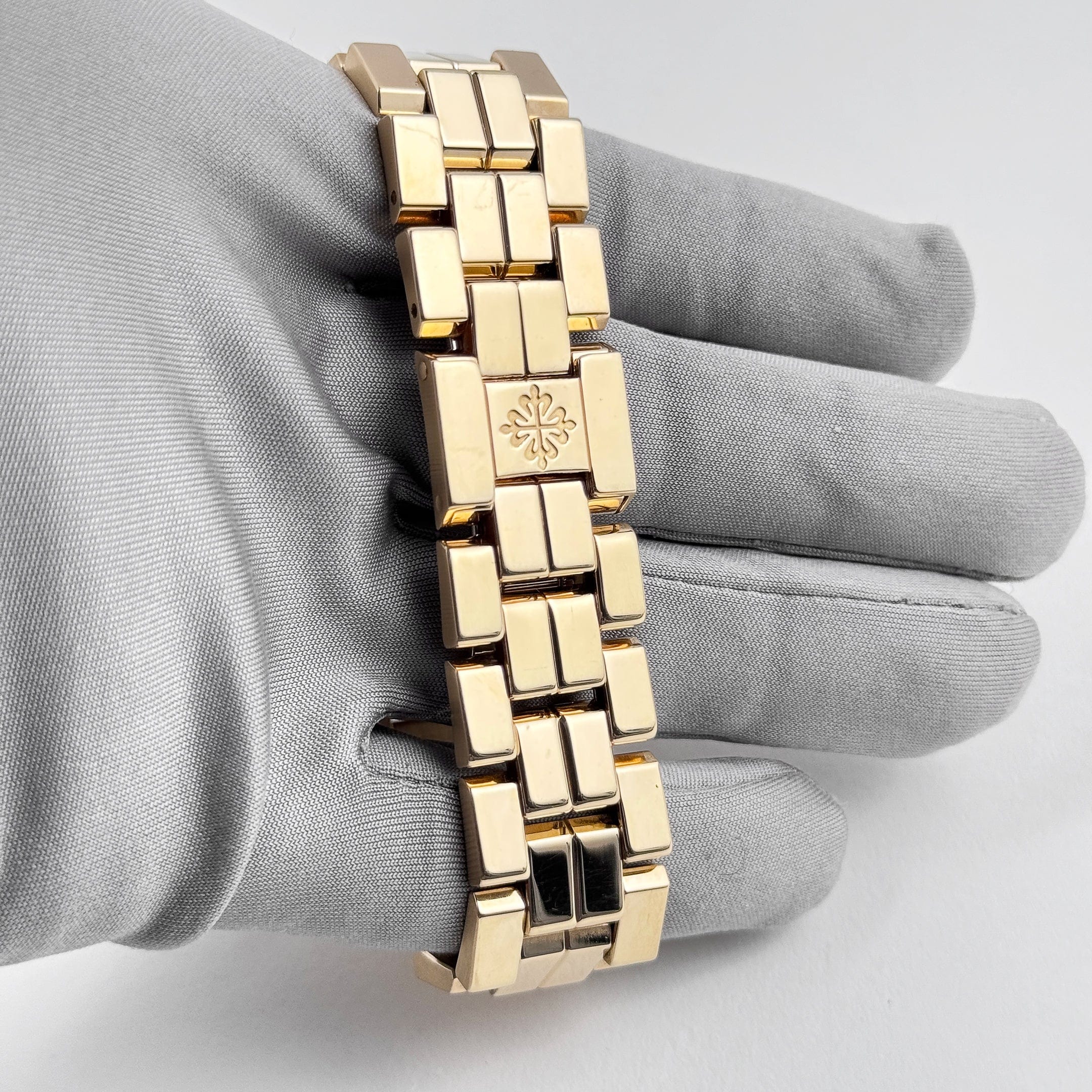 Patek Philippe Aquanaut 5066/1J Yellow Gold Black Dial