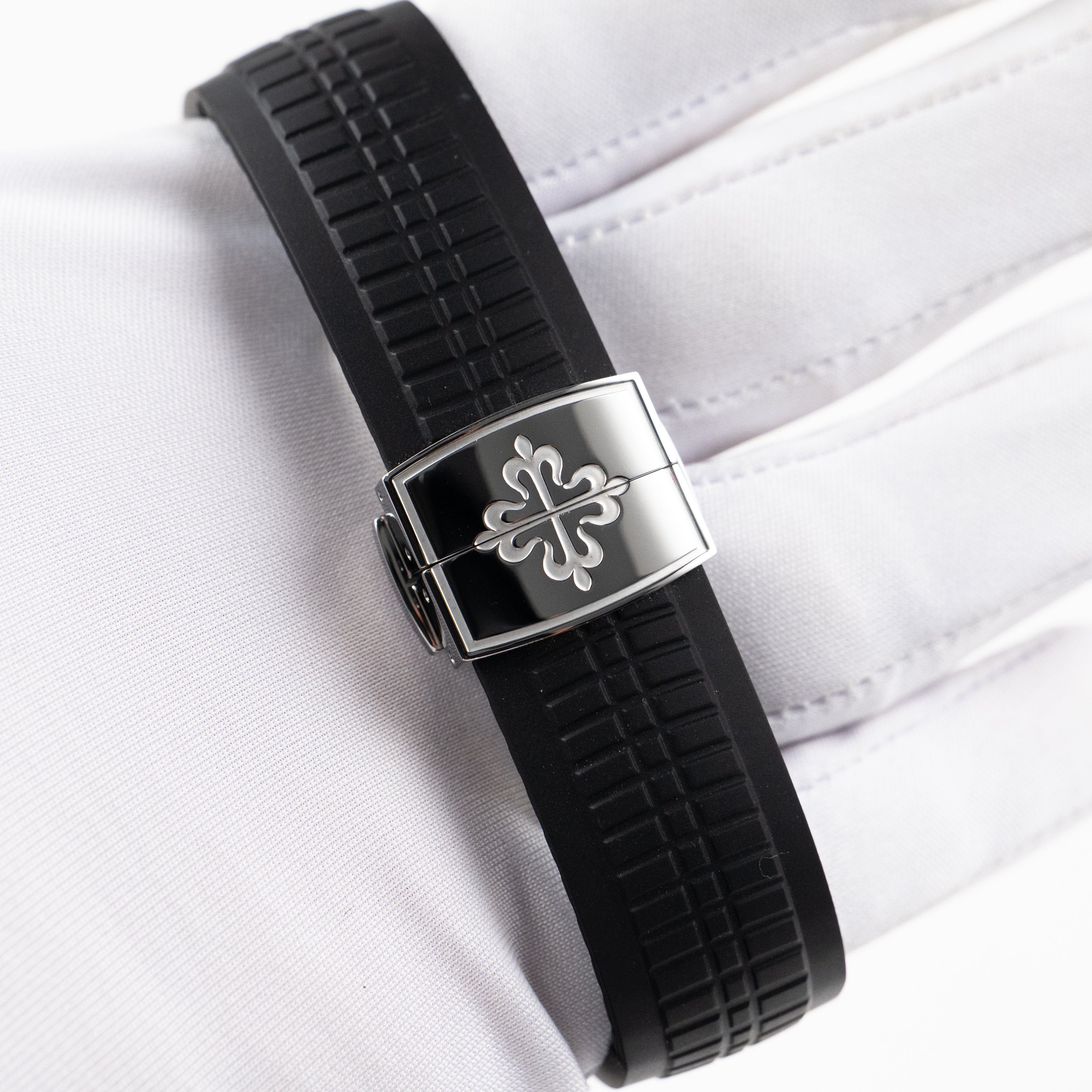 Patek Philippe Aquanaut 5164A-001 'Travel Time' Stainless Steel Black Dial (2019)