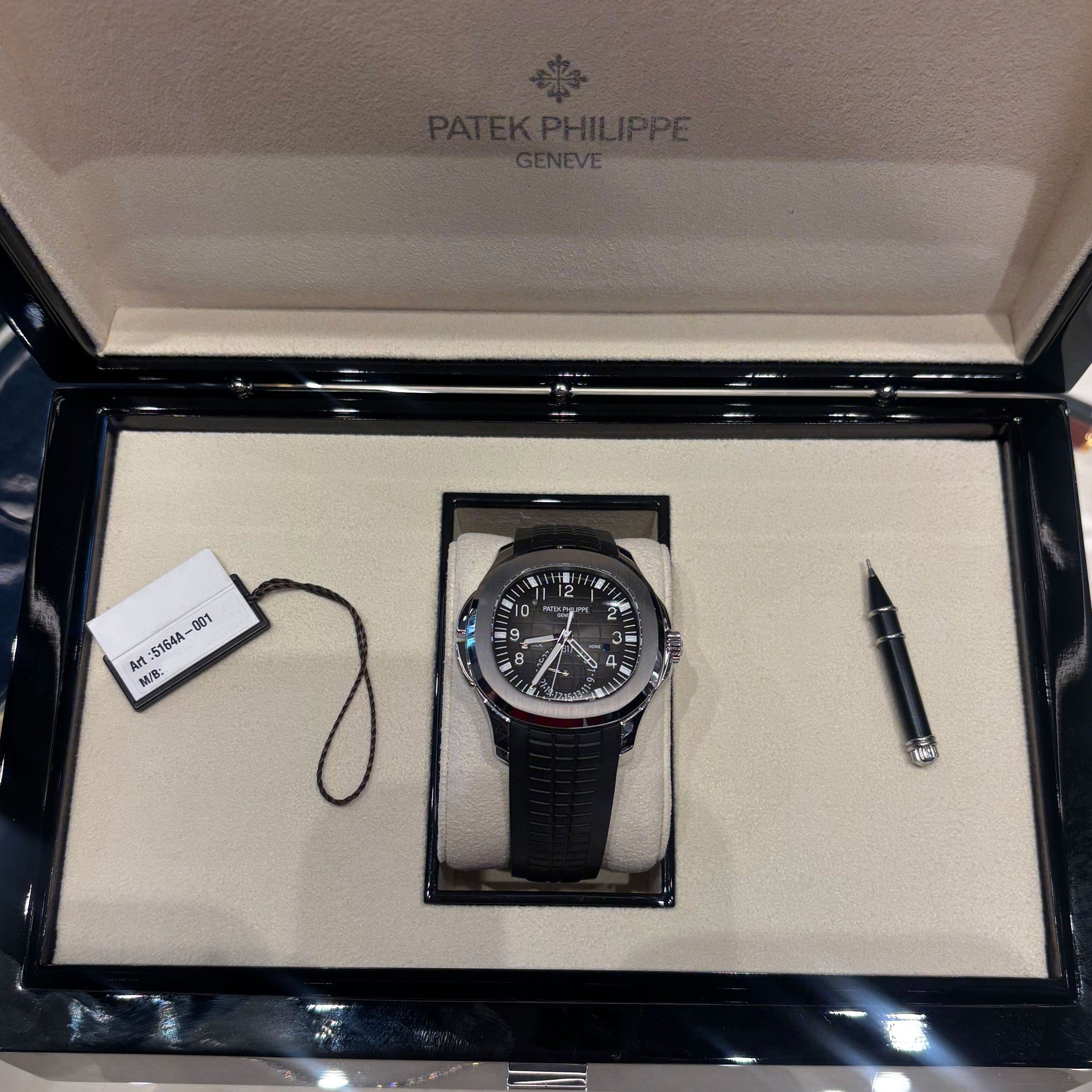 Patek Philippe Aquanaut 5164A-001 'Travel Time' Stainless Steel Black Dial (2022)