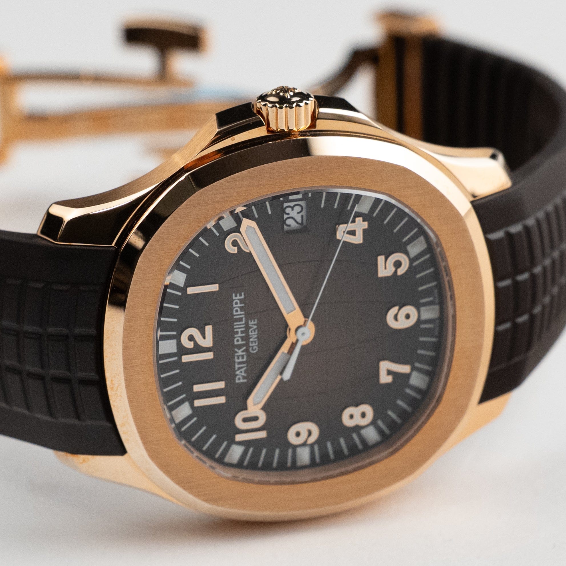 Patek Philippe Aquanaut 5167R-001 Rose Gold Brown Dial (2021)
