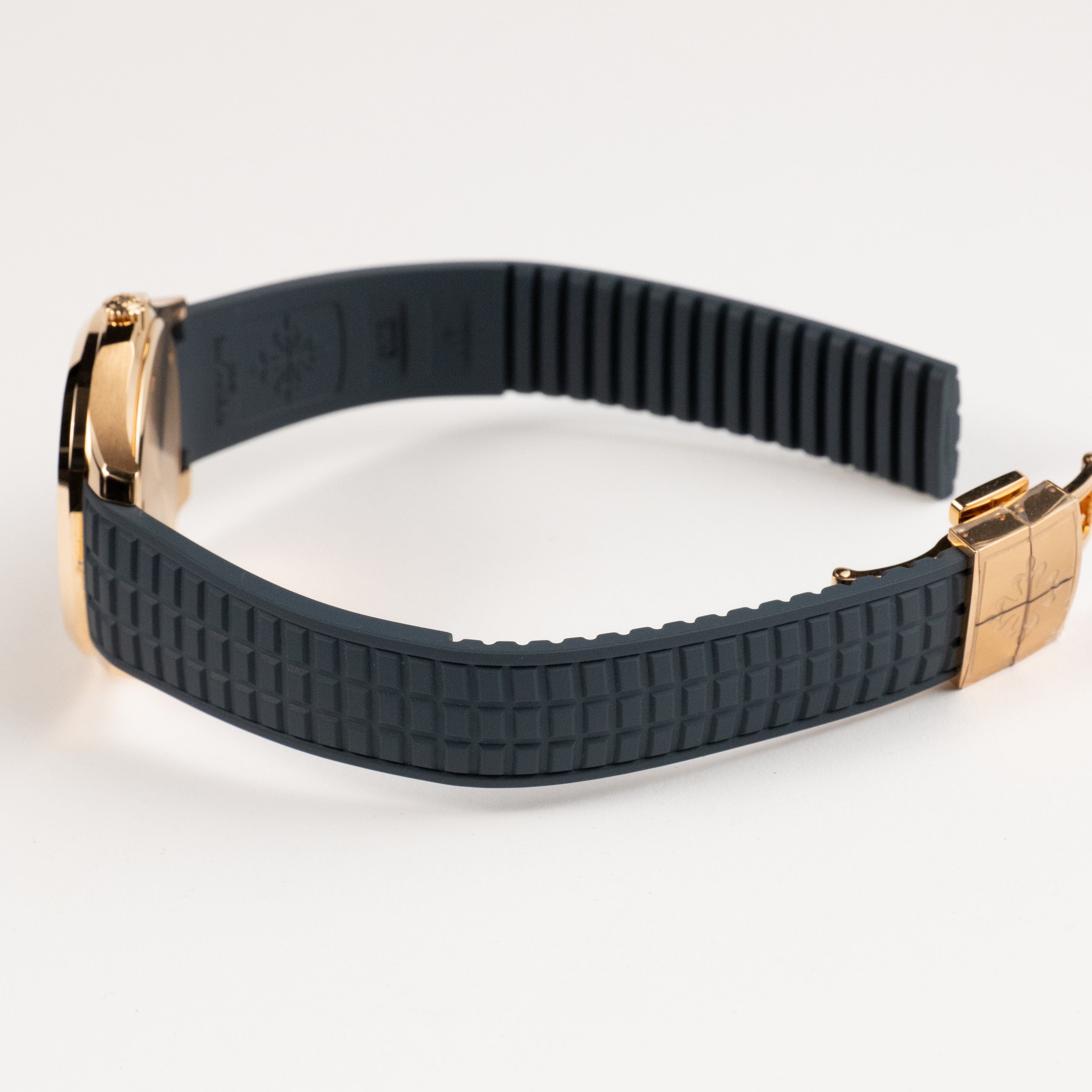 Patek Philippe Aquanaut 5269R-001 'Travel Time' Quartz Rose Gold Blue Dial (2024)