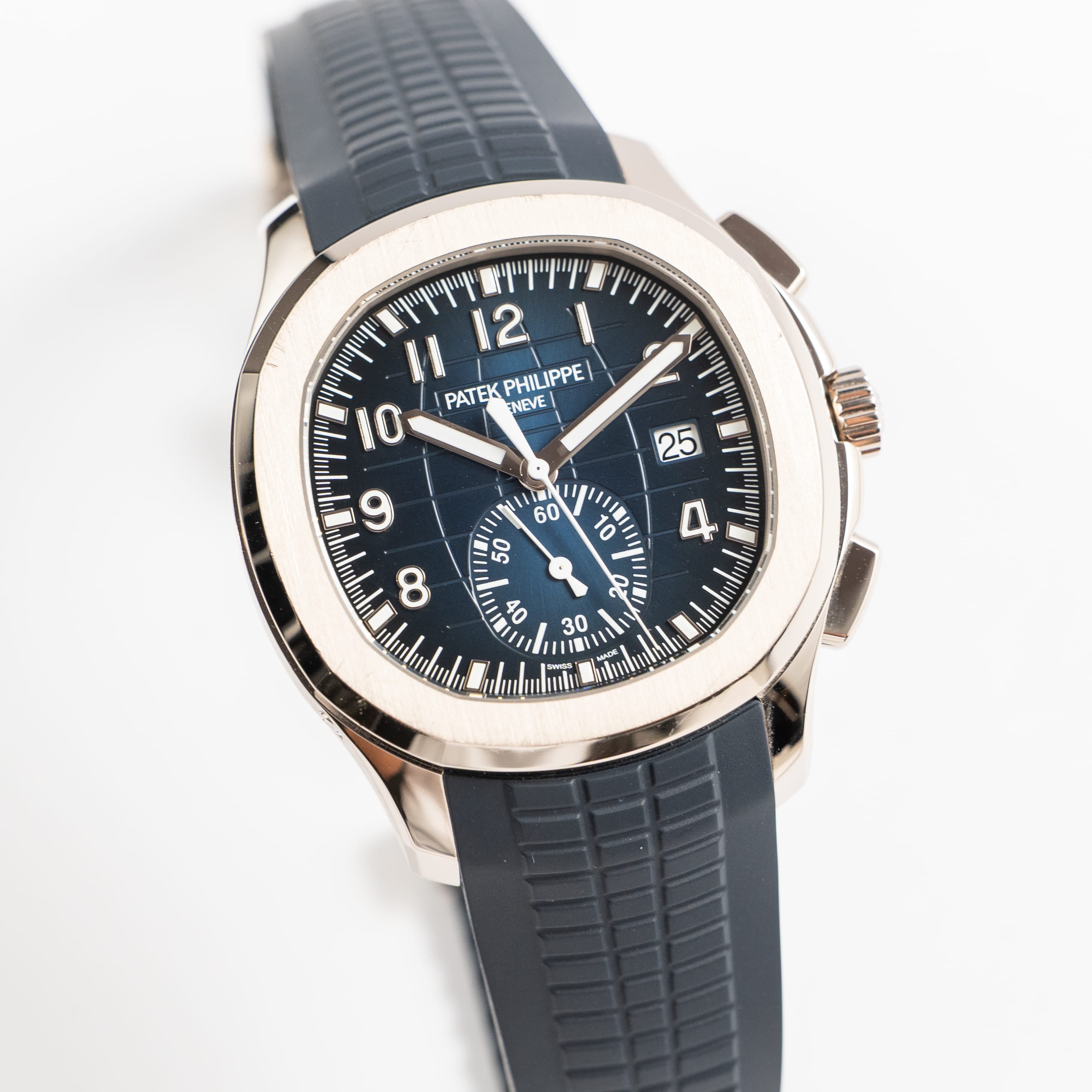 Patek Philippe Aquanaut 5968G-001 White Gold Blue Dial (2022)
