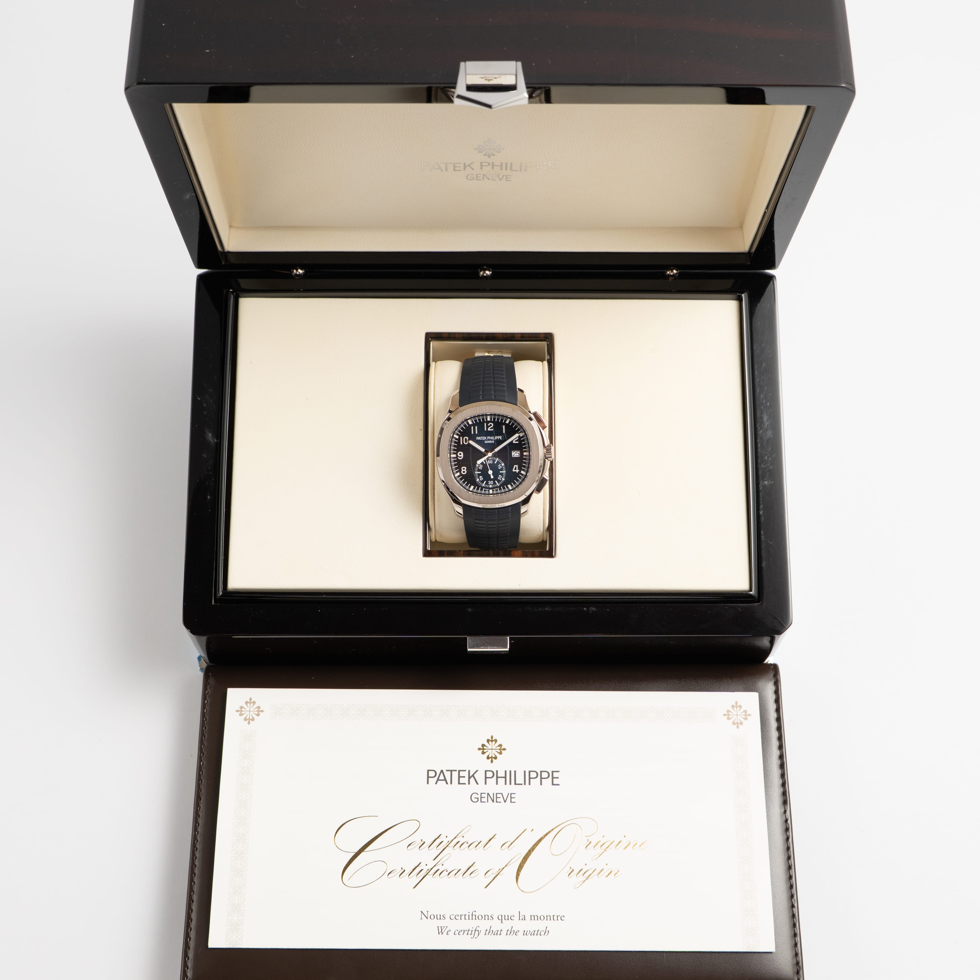Patek Philippe Aquanaut 5968G-001 White Gold Blue Dial (2022)