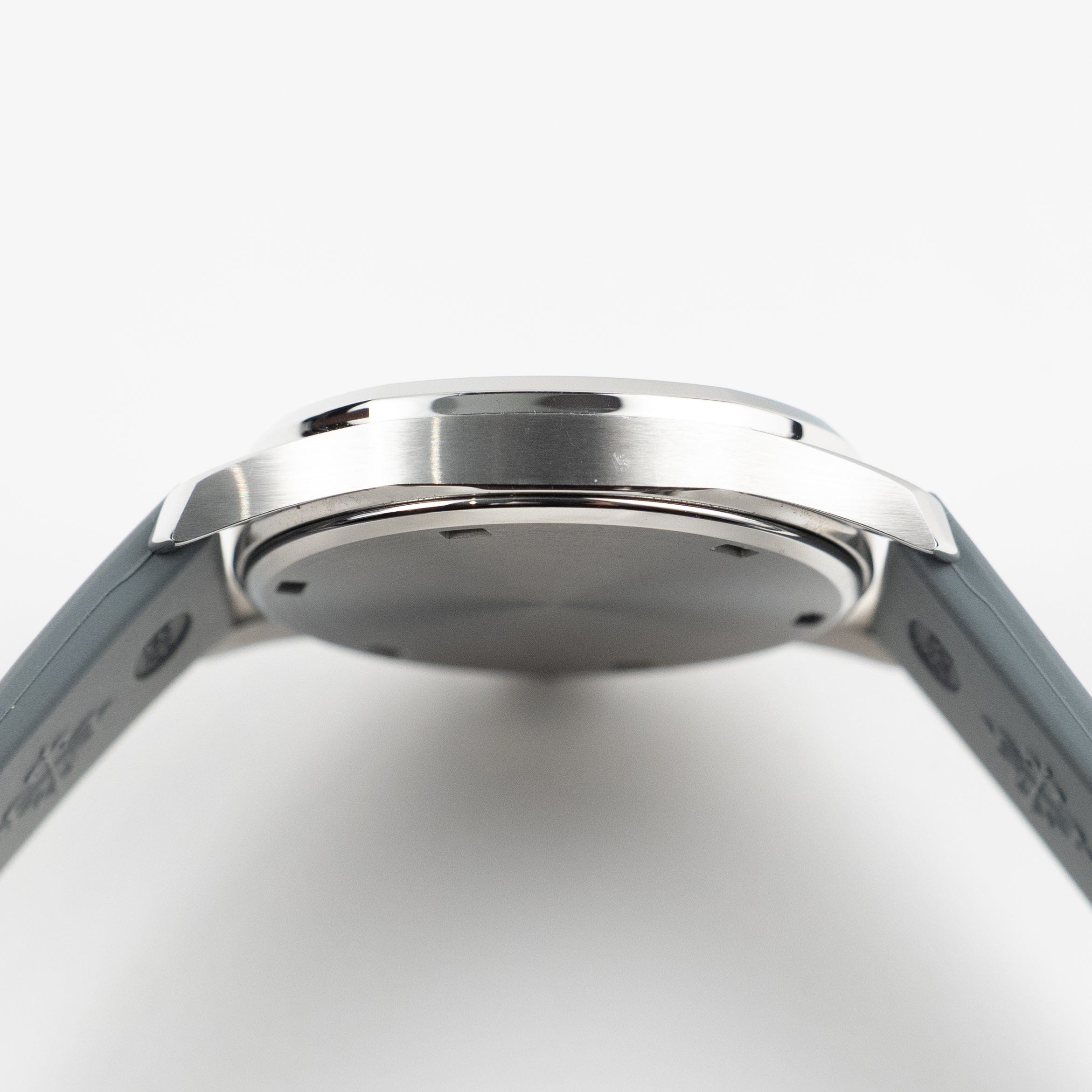 Patek Philippe Aquanaut Luce 5067A-025 'Ladies' Stainless Steel Blue Dial Diamond Bezel (2019)