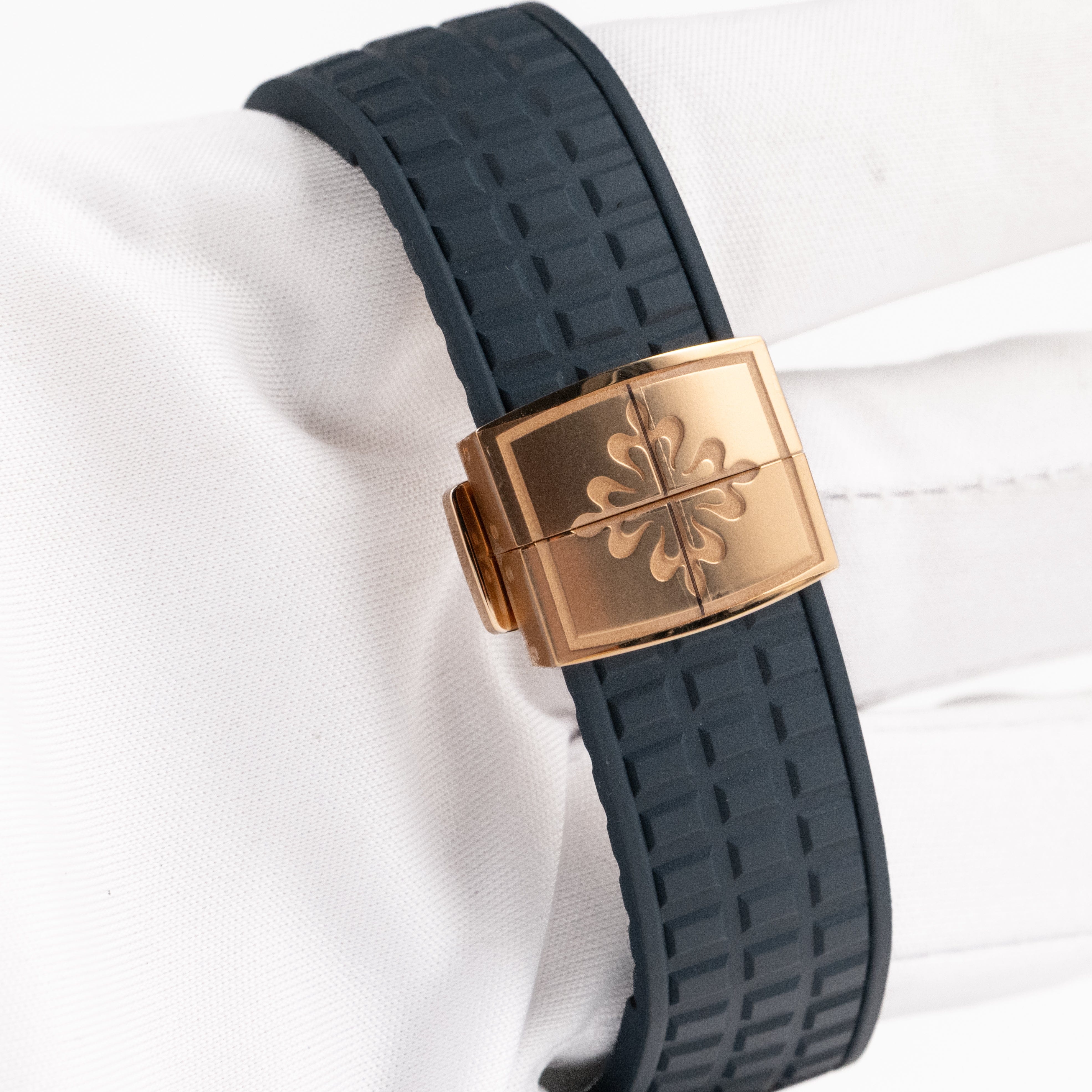 Patek Philippe Aquanaut Luce 5261R-001 Annual Calendar Moon Phases Rose Gold Blue-Gray Dial (2025)