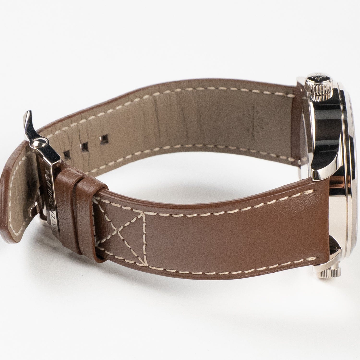 Patek Philippe Calatrava 5524G-001 'Pilot' Travel Time White Gold Blue Dial (2024)