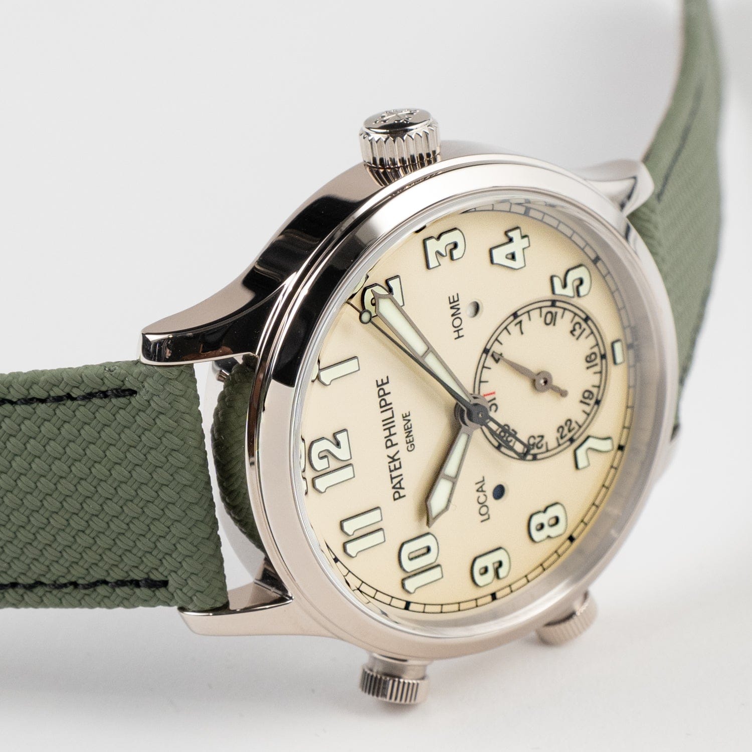 Patek Philippe Calatrava 5524G-010 'Pilot' Travel Time White Gold Ivory Dial (2025)