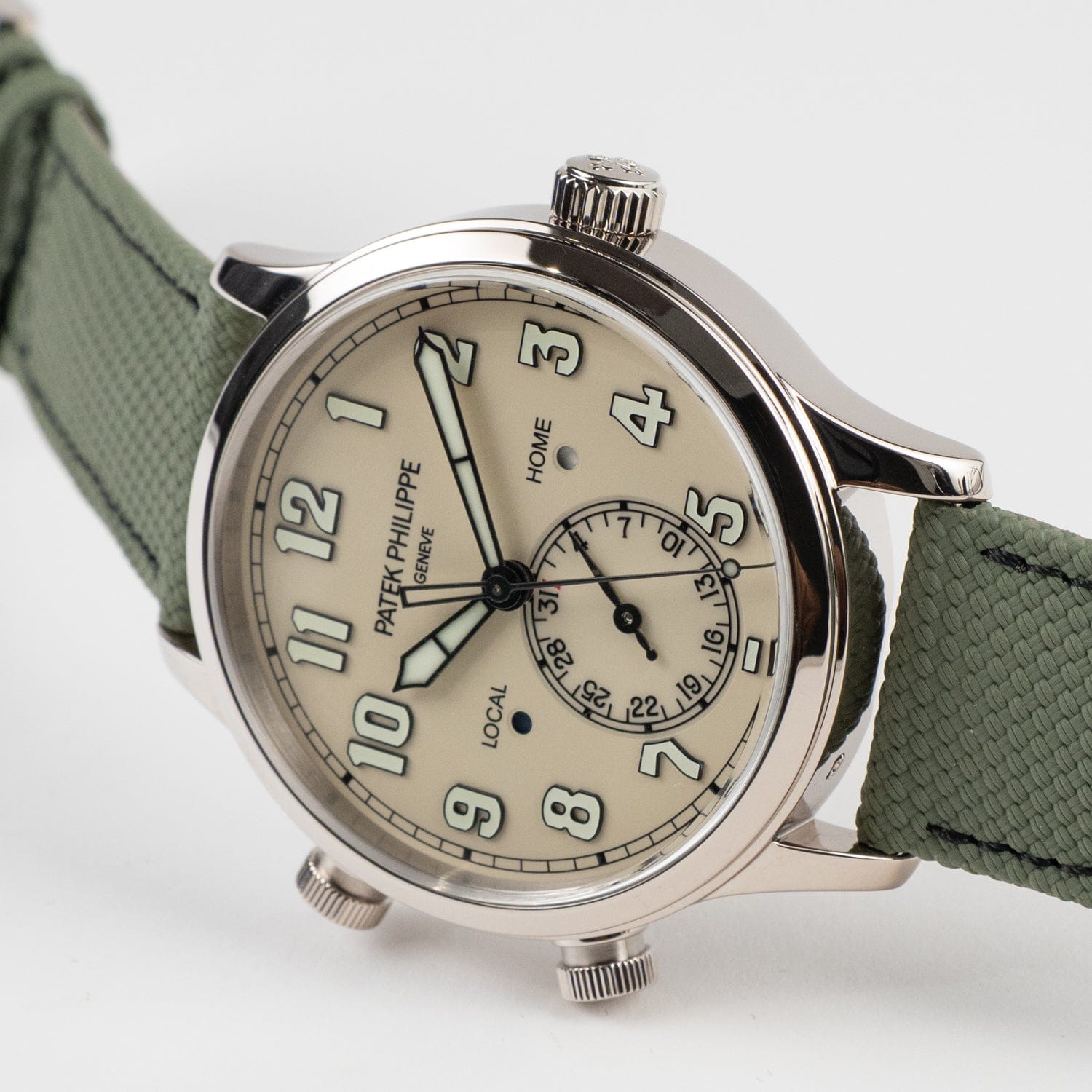 Patek Philippe Calatrava 5524G-010 'Pilot' Travel Time White Gold Ivory Dial (2025)