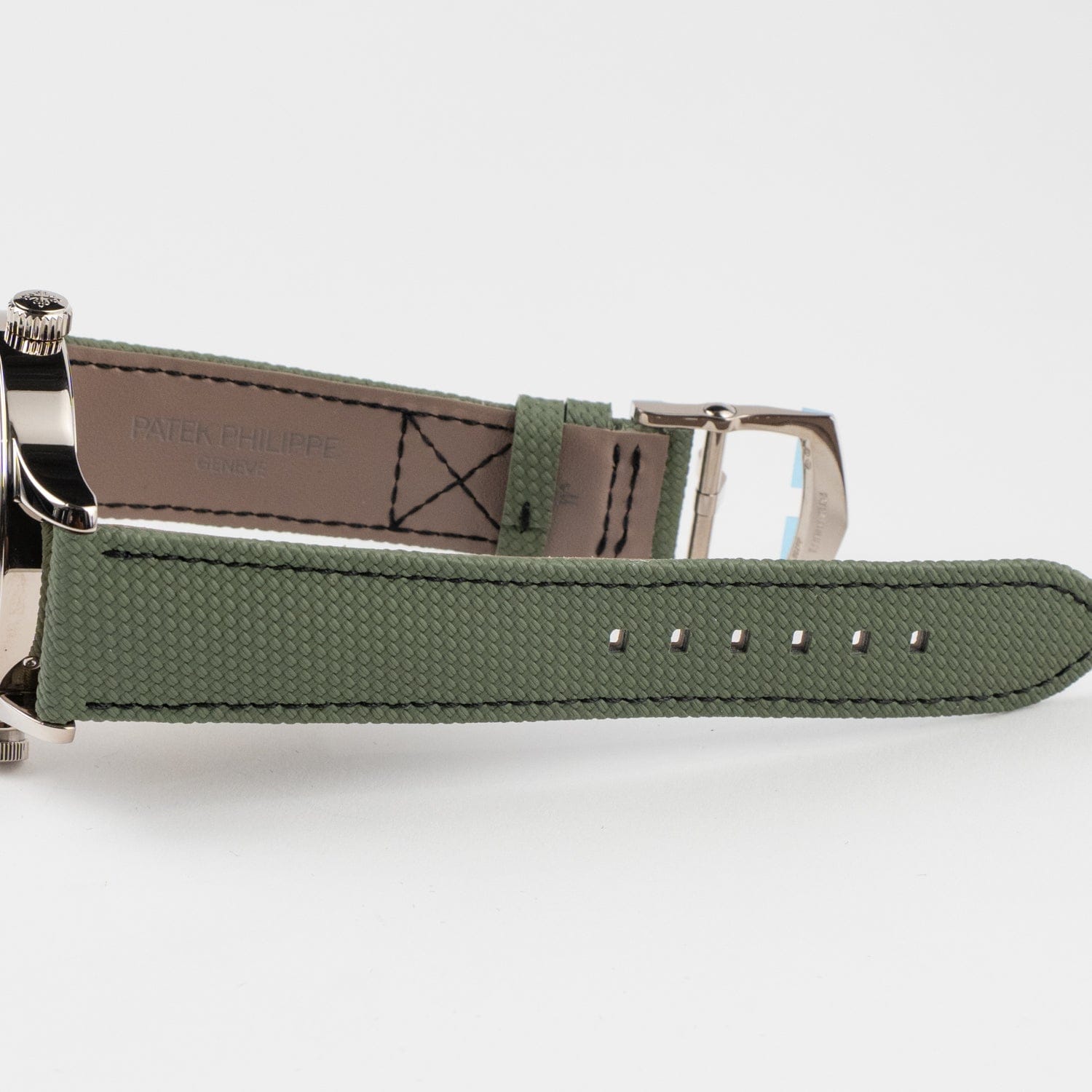 Patek Philippe Calatrava 5524G-010 'Pilot' Travel Time White Gold Ivory Dial (2025)