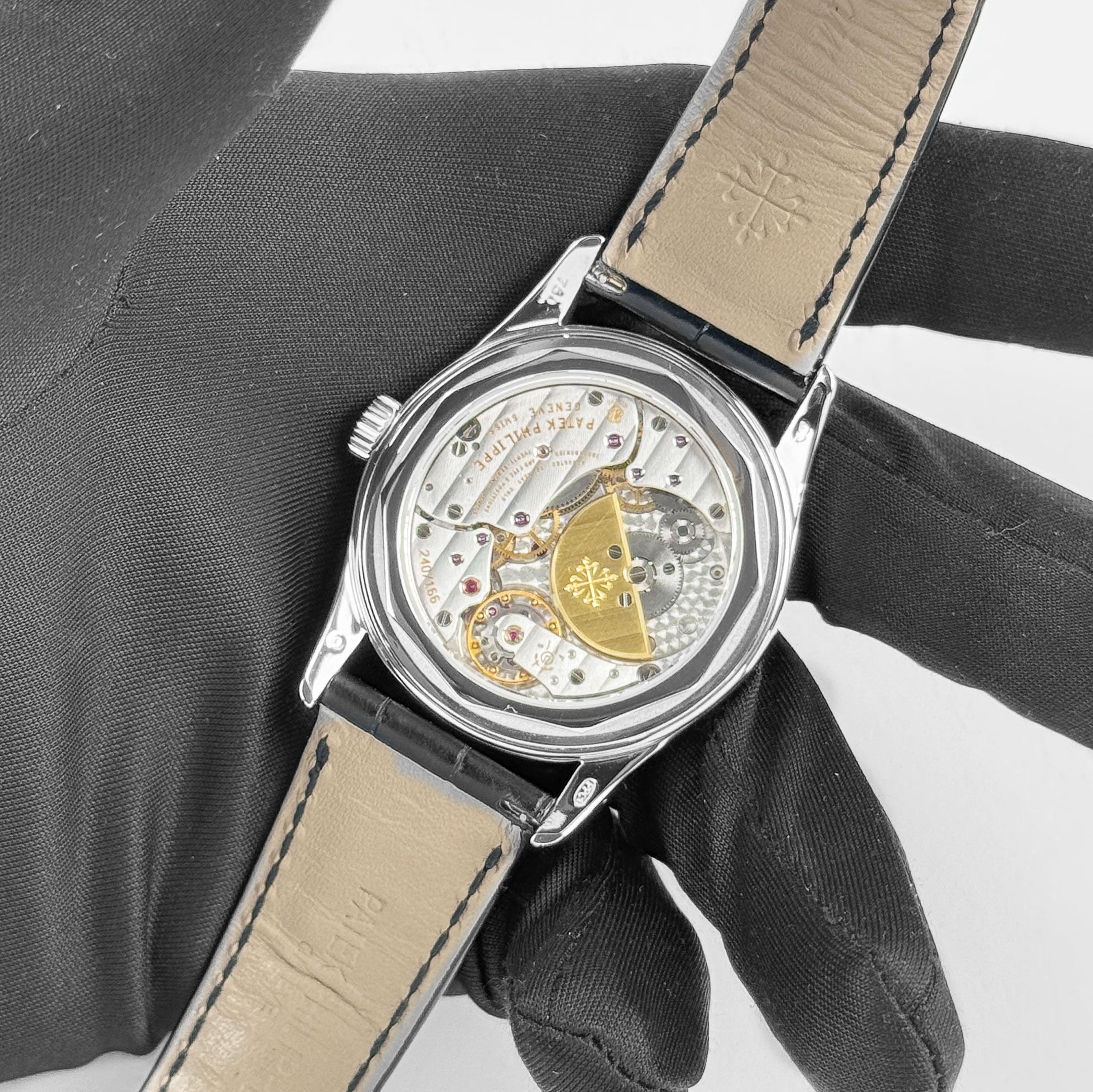 Patek Philippe Calatrava 6000G-001 White Gold Black Dial (2007)