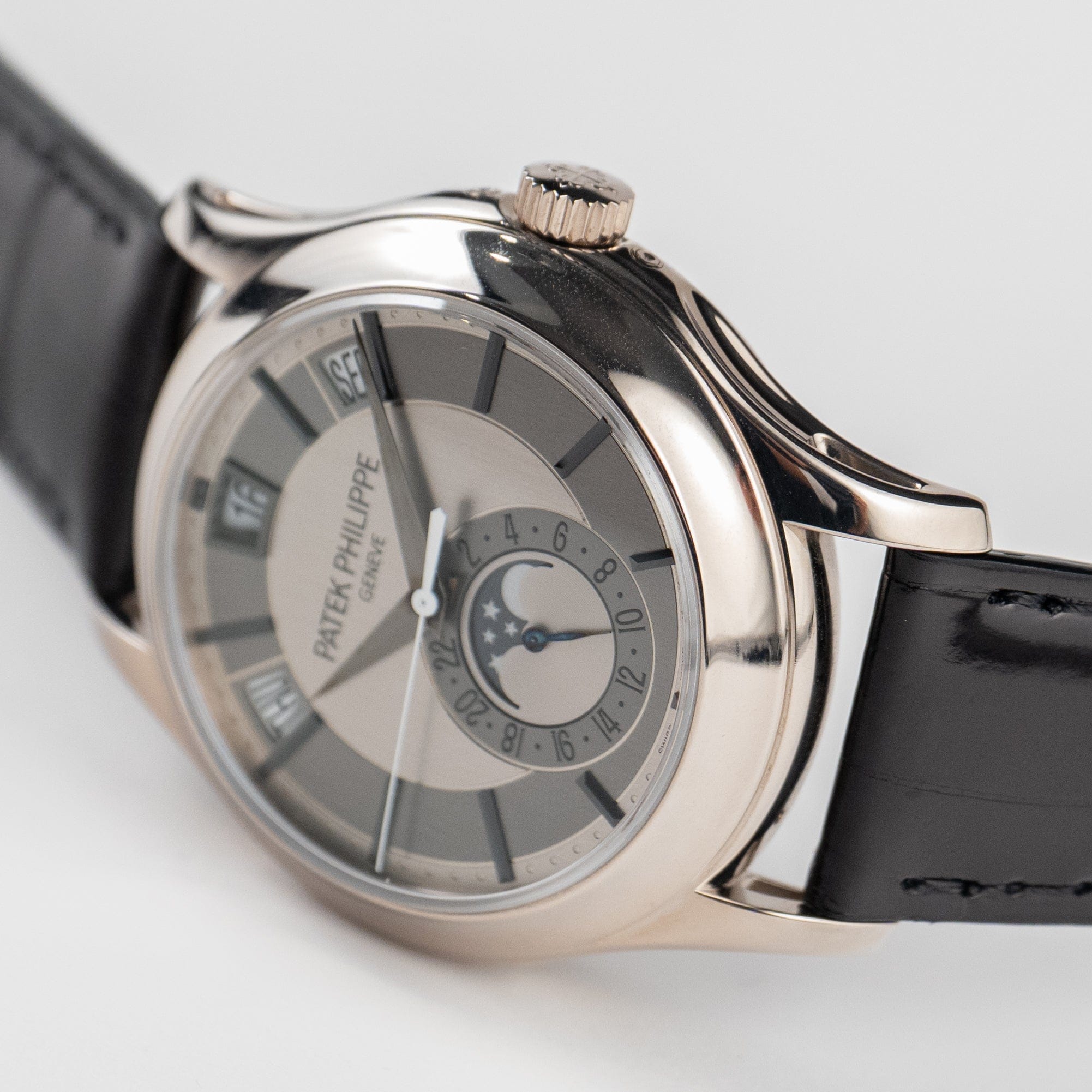 Patek Philippe Complications 5205G-001 Annual Calendar White Gold Silver Dial (2011)