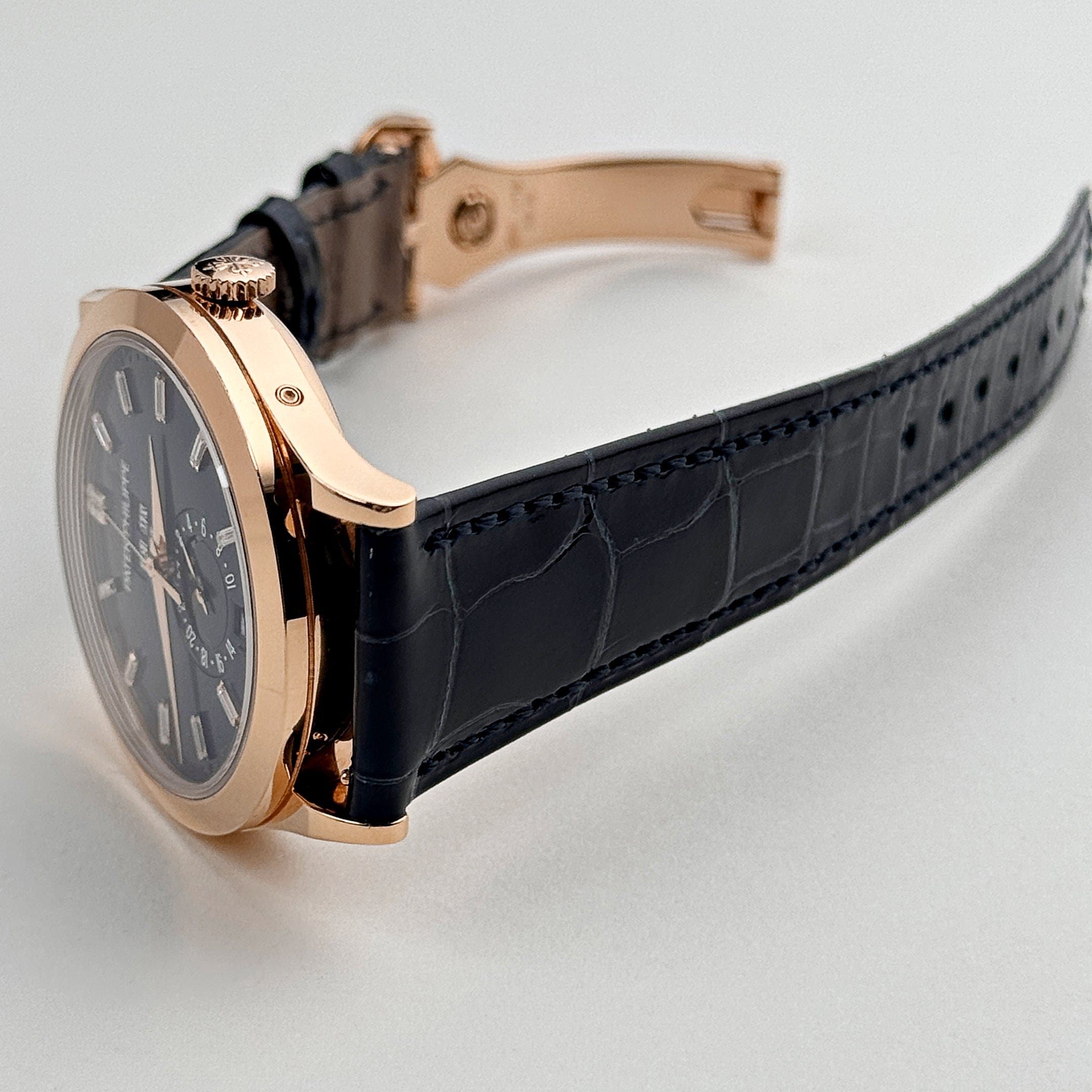 Patek Philippe Complications 5396R-015 Annual Calendar Rose Gold Blue Dial (2019)